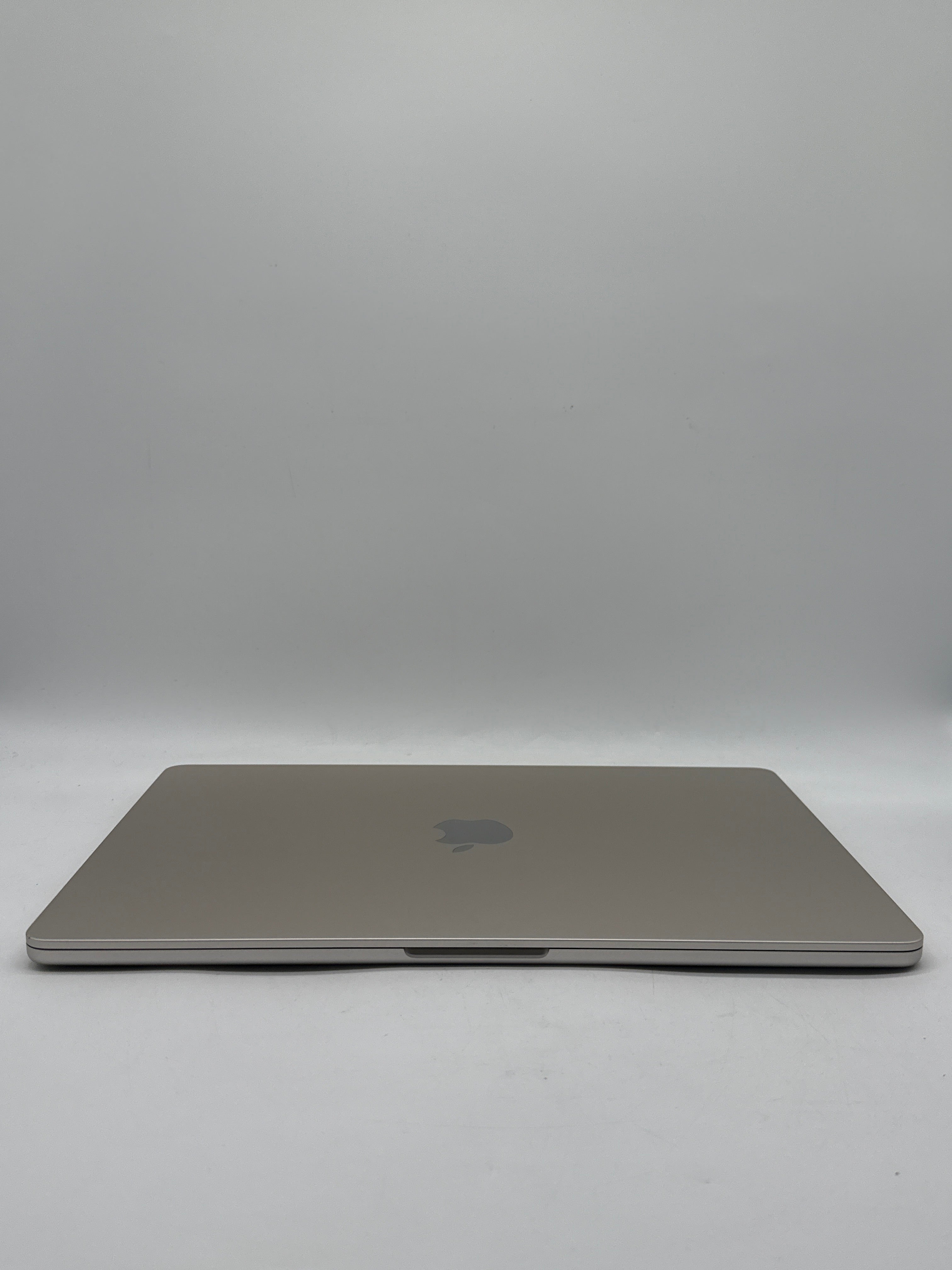 Apple MacBook Air 15" M2 A2941 8GB RAM 256GB SSD - Used