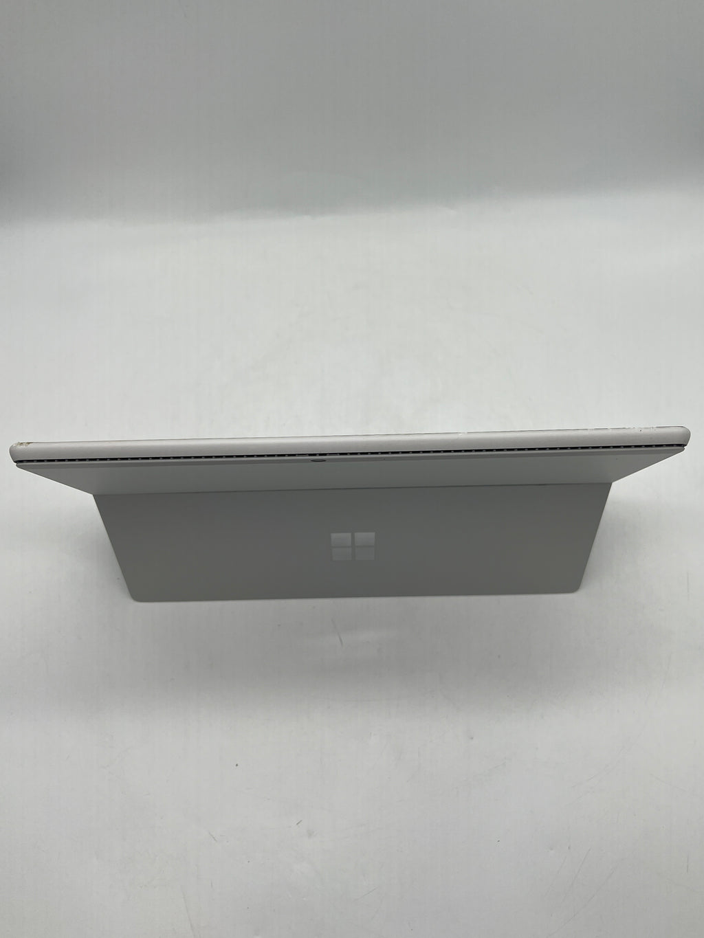 Microsoft Surface Pro 8 1982 i7-1185G7 16GB RAM 256GB SSD - Cracked screen