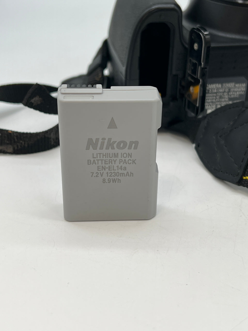 Nikon D3400 Digital Camera 24.2MP With AF-S Nikkor 50mm - Used