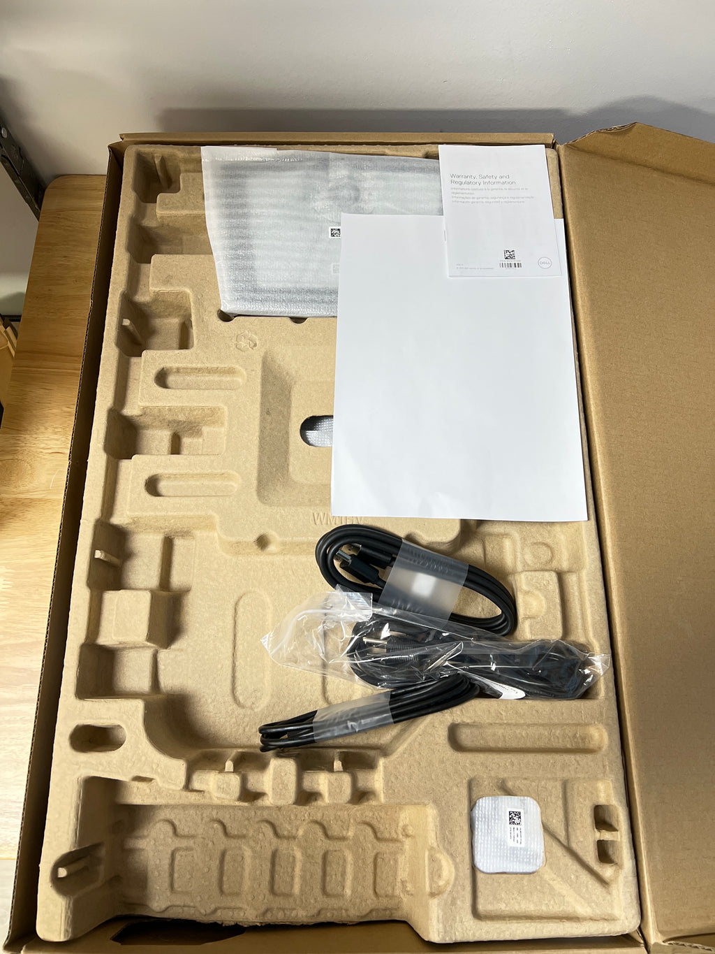 Dell P2422H 24 Inch Monitor Full HD 1080p IPS Technology Black Open Box
