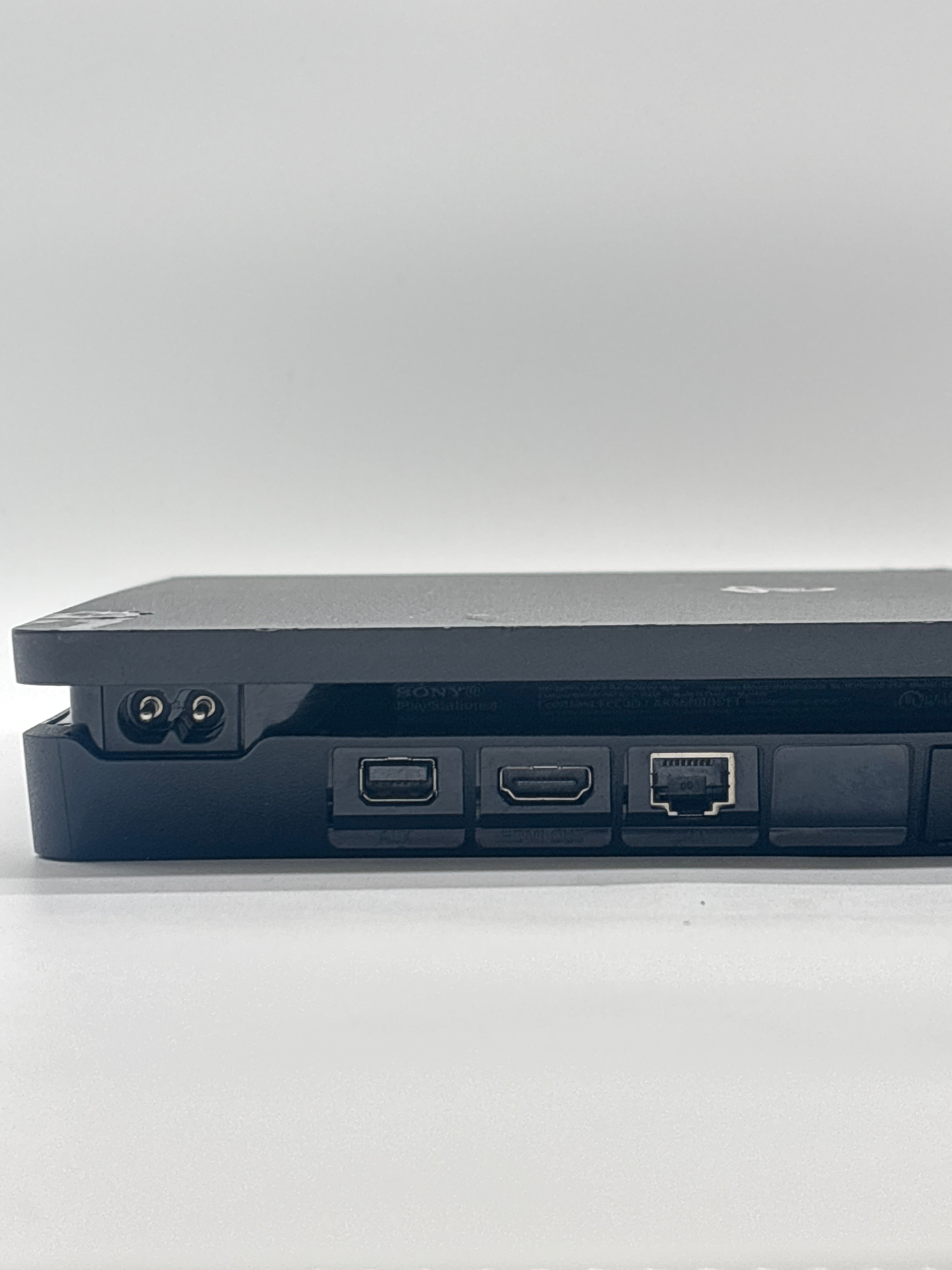 Sony PlayStation 4 Slim CUH-2215B 1TB Console Black Used