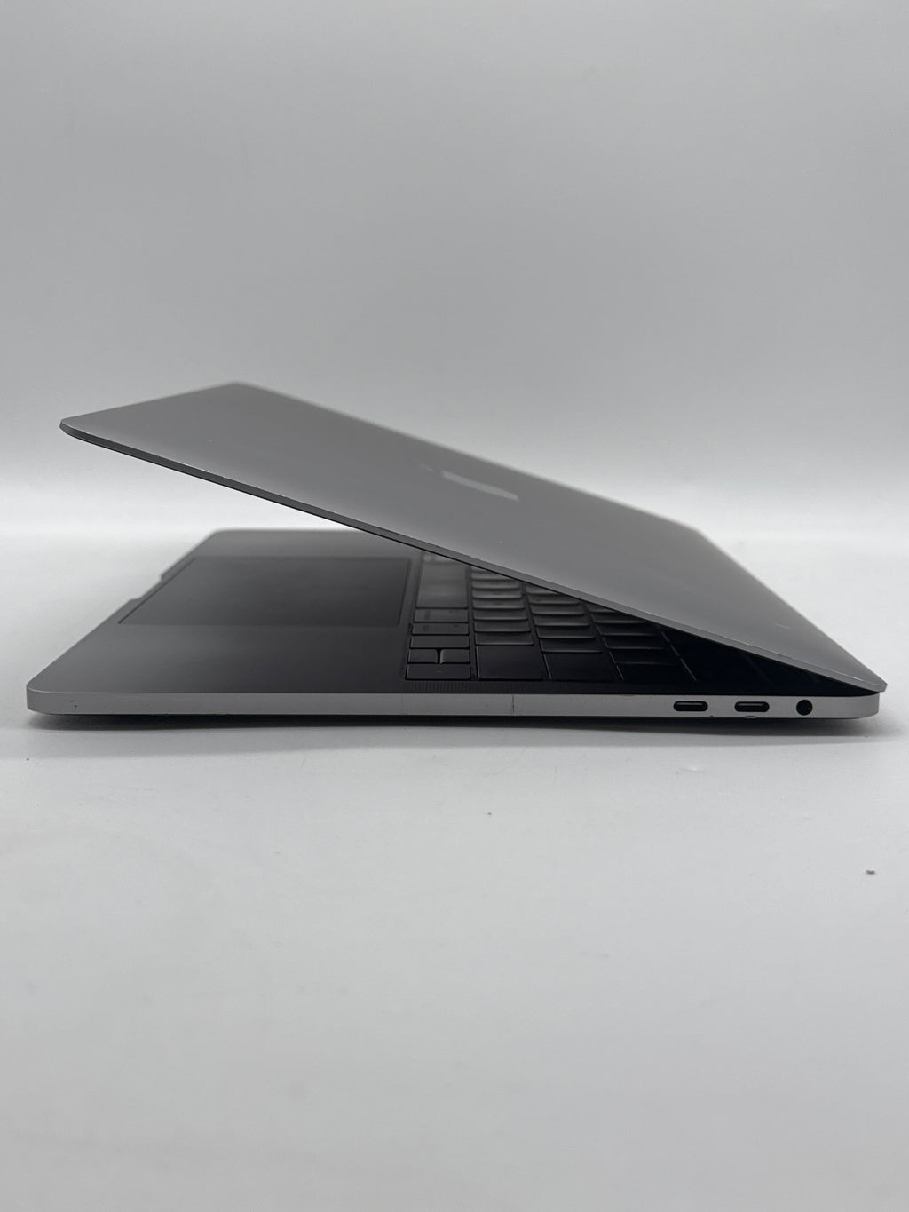 Apple MacBook Pro 13" A1706 i7 16GB RAM 256GB SSD - Service Battery