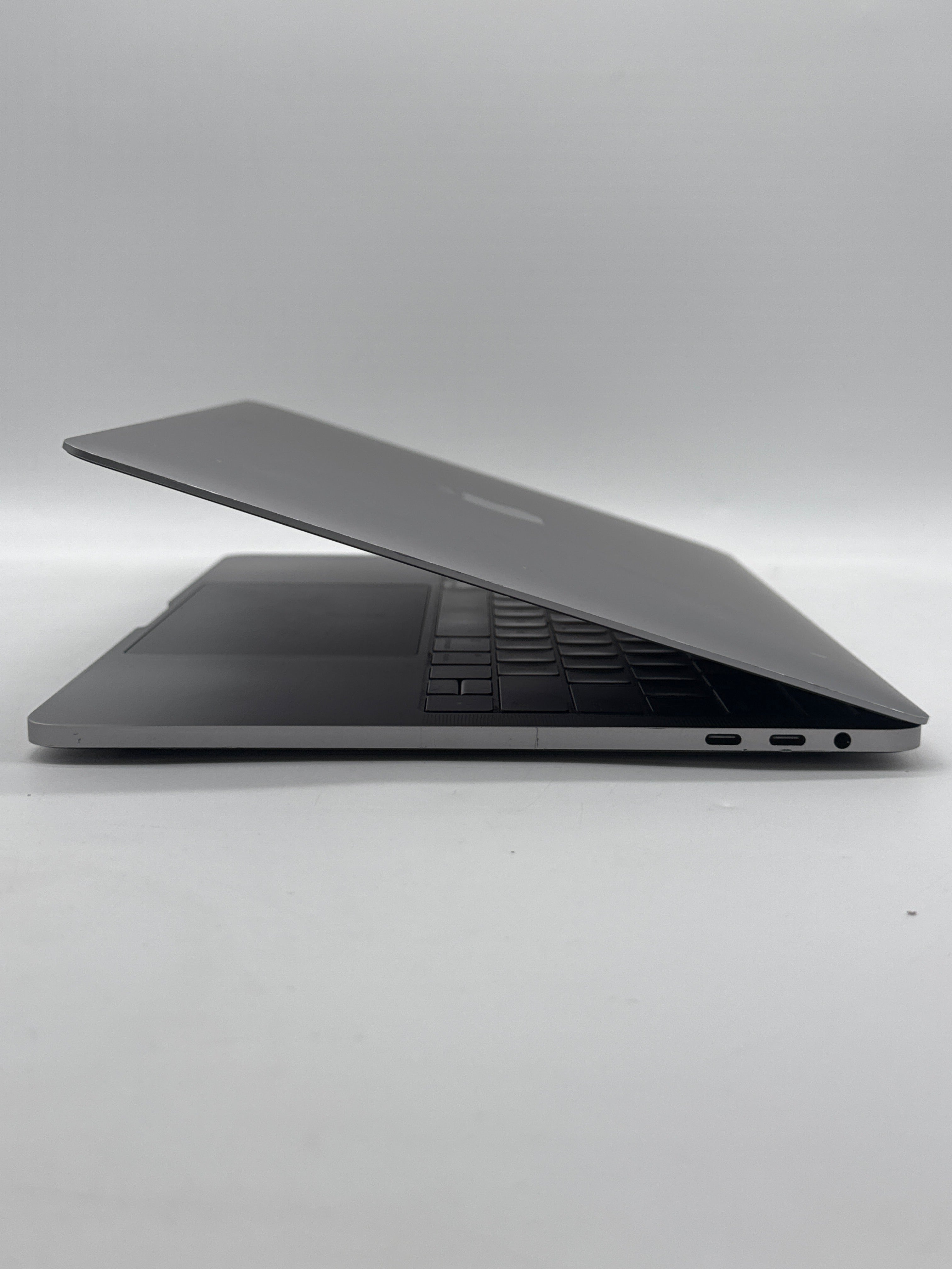 Apple MacBook Pro 13" A1706 i7 16GB RAM 256GB SSD - Service Battery