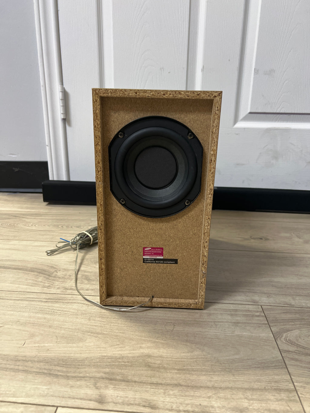 Samsung PS-EW1-2 Subwoofer with Sound Bar - Home Theatre