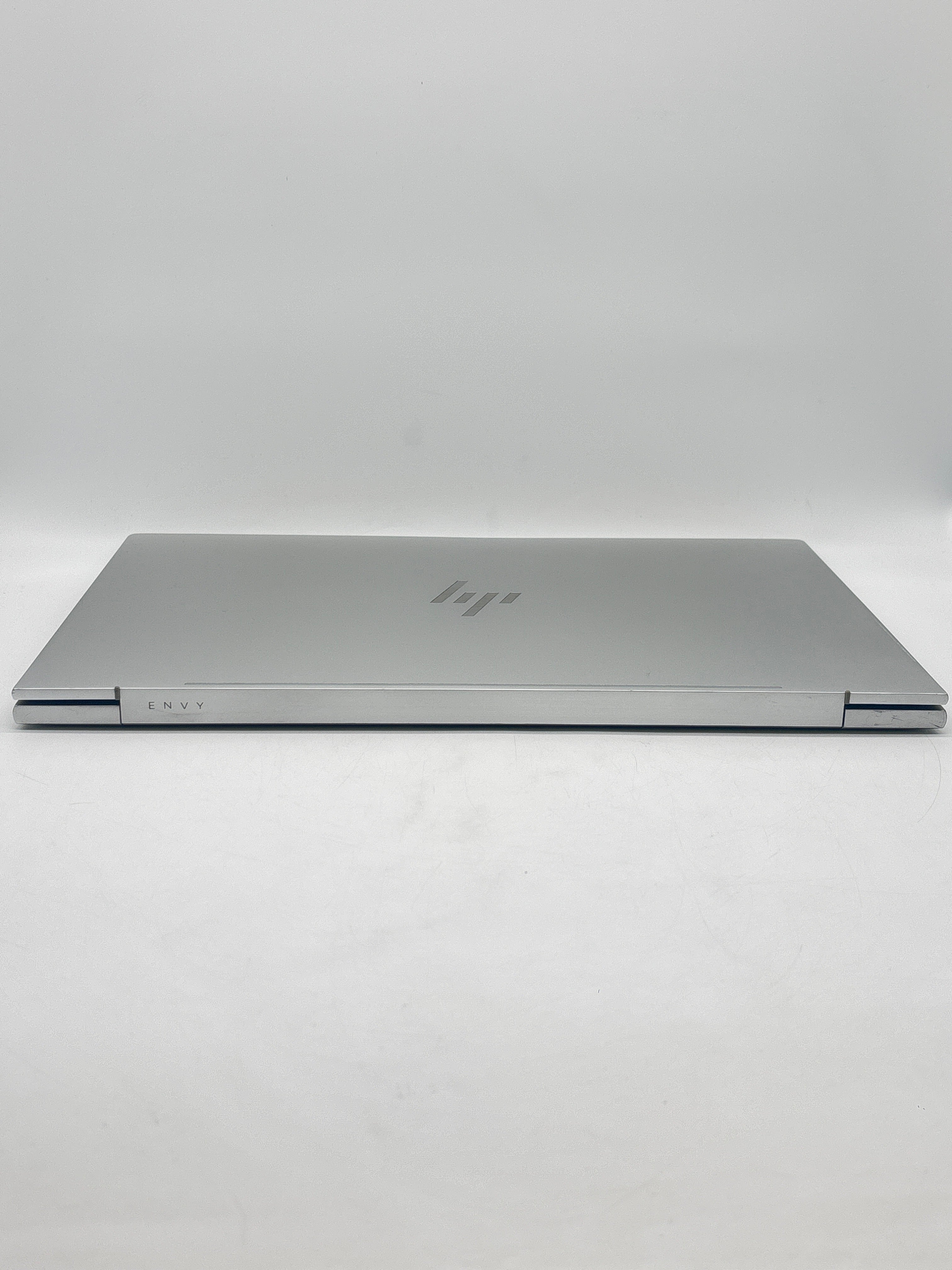 HP Envy Laptop 17-cr0013dx i7-1260P 12GB RAM 512GB SSD Silver - Used