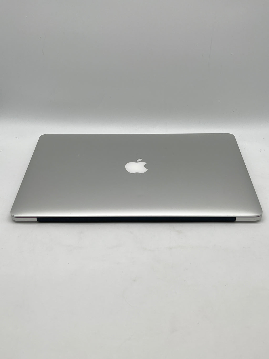 Apple MacBook Pro 15 A1398 2014 Intel i7 16GB RAM 256GB SSD Silver - Used