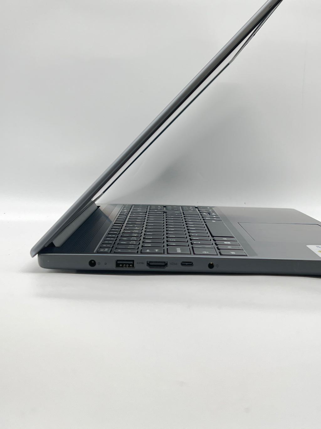 Lenovo Idea pad Slim 3 15.3" TOUCH i5-13420H 8GB RAM 512GB SSD - Used