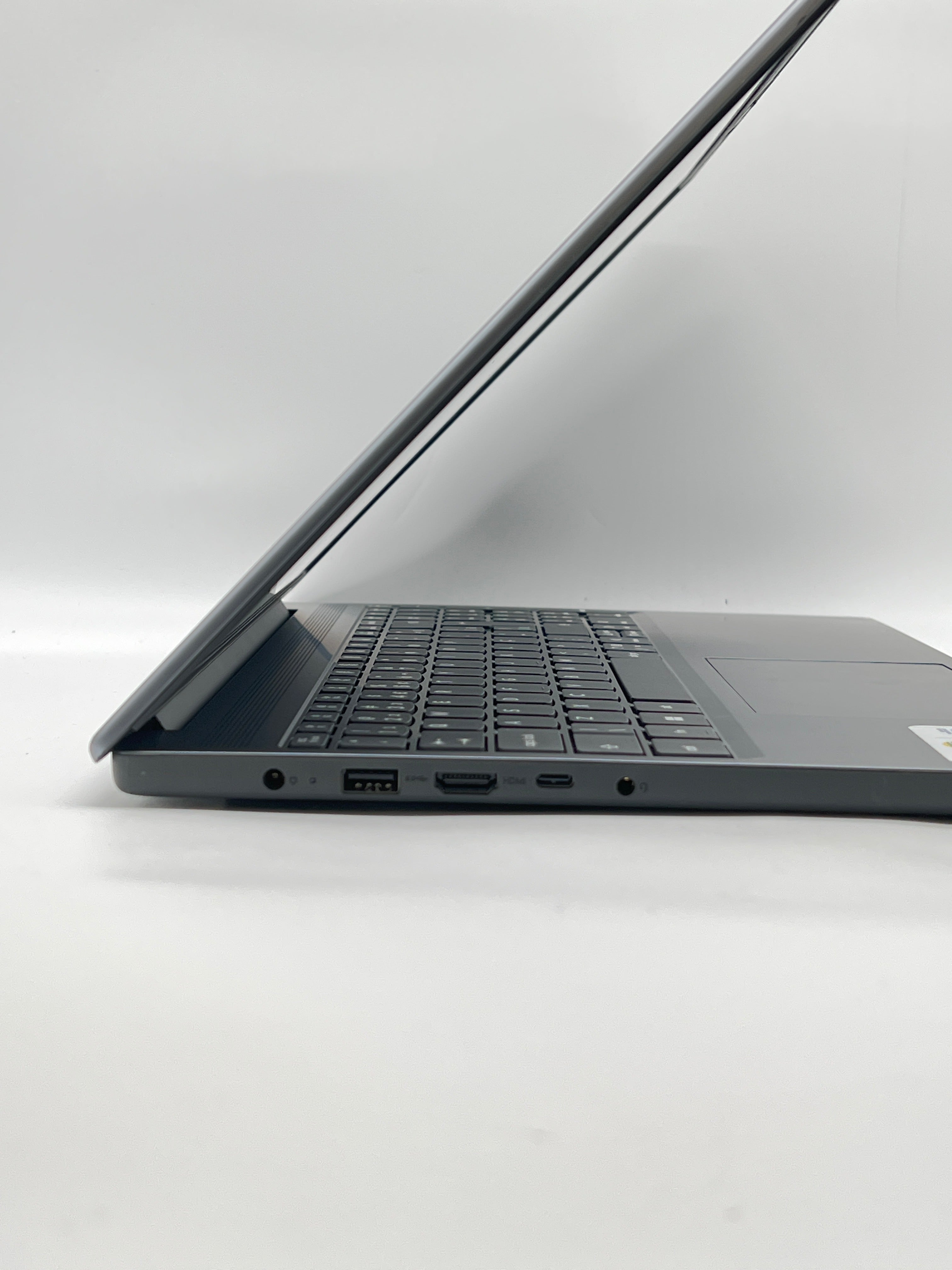 Lenovo Idea pad Slim 3 15.3" TOUCH i5-13420H 8GB RAM 512GB SSD - Used