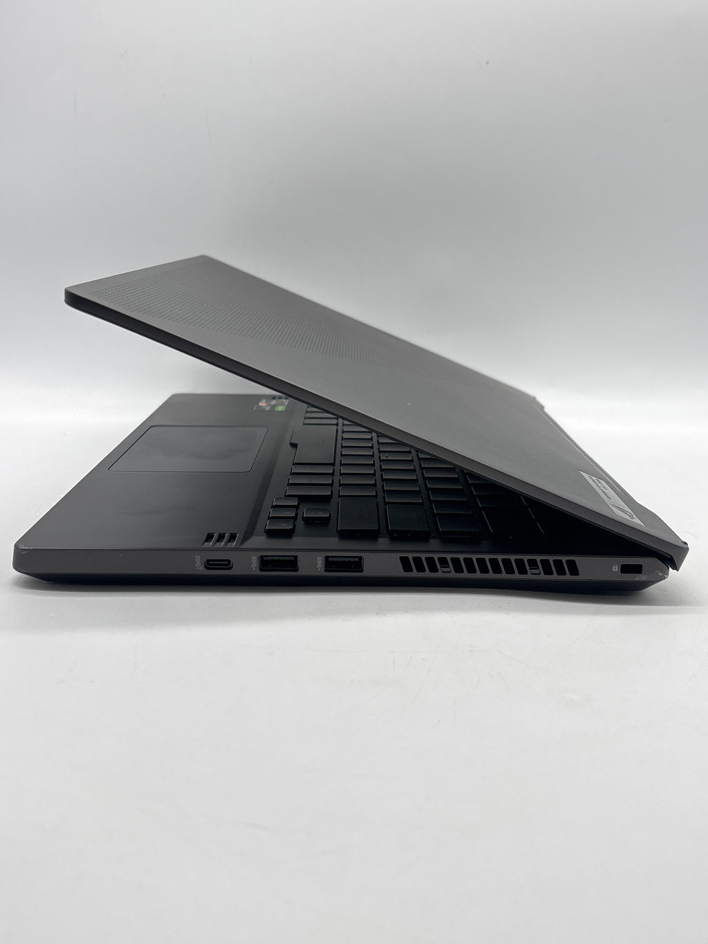 ASUS ROG Zephyrus G14 GA401I 14" AMD Ryzen 7 4800HS 8GB RAM 512GB SSD GTX 1650 Metallic Gray - Used