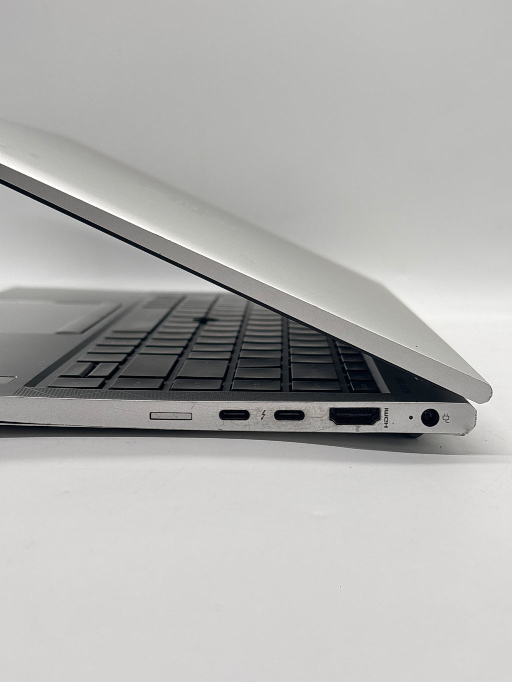 HP Elitebook 840 G8 i7-1185G7 16GB RAM 512GB SSD - For Parts (Read DESC)
