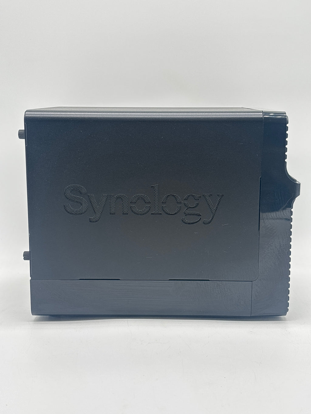 Synology 4-bay DiskStation DS423 (Diskless)- For Parts (NO Power)