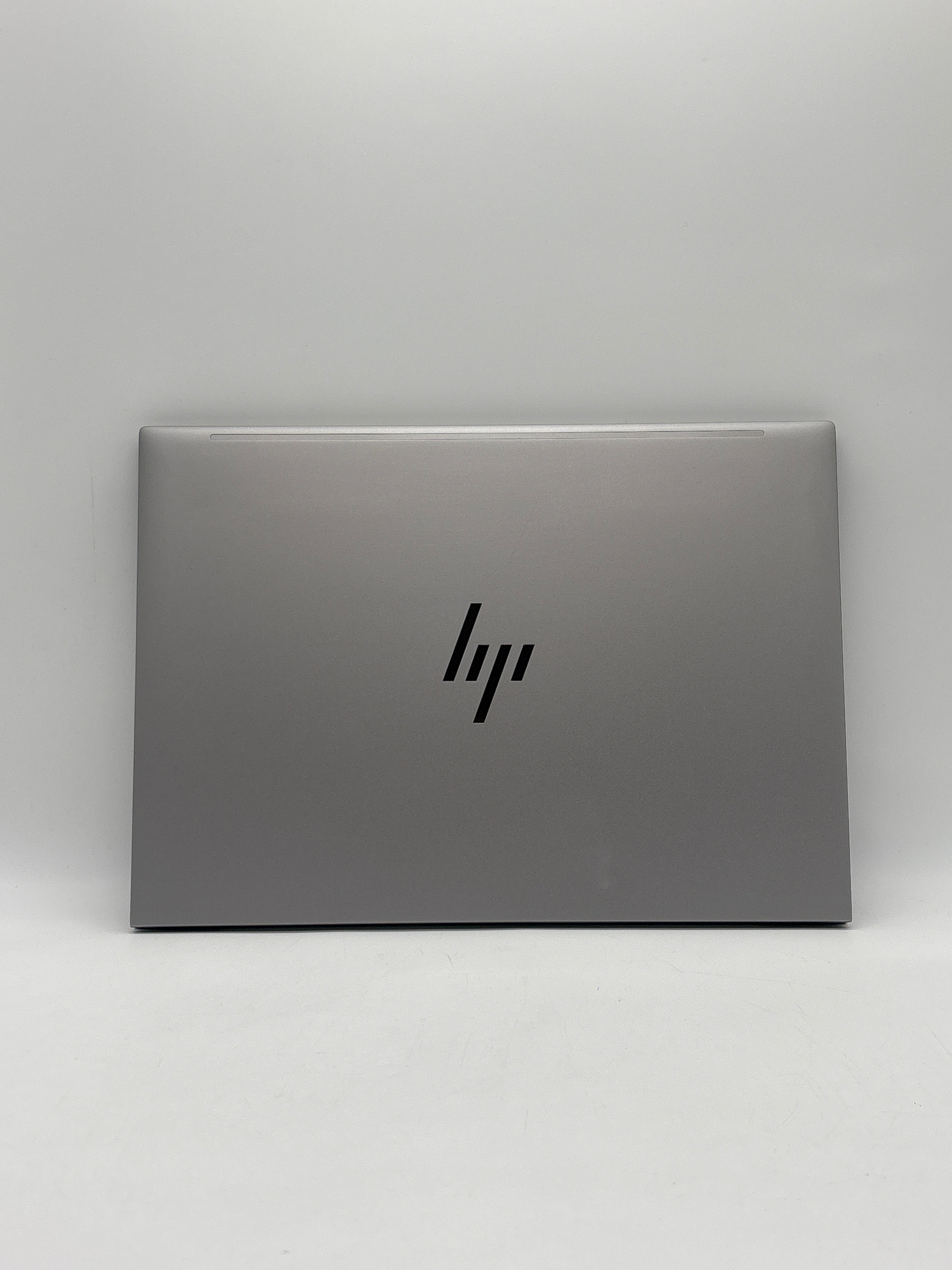 HP ZBook Firefly 14 G11 Ryzen 5 Pro 8640HS 16GB RAM 256GB SSD