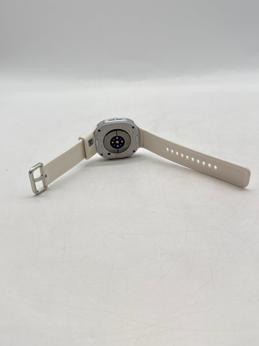 Samsung Galaxy Watch8 SM-L325U 40MM LTE - Cracked Screen