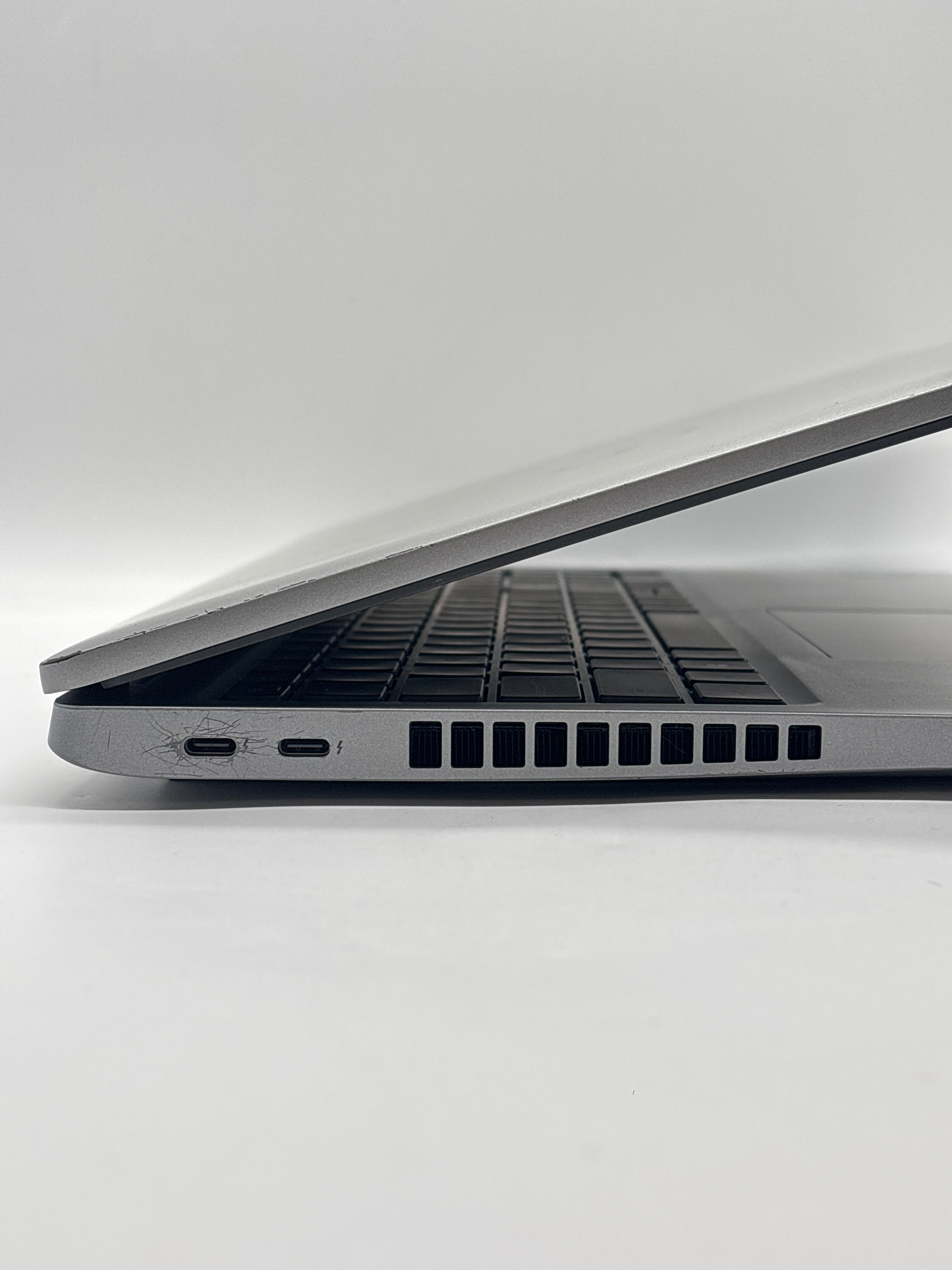 Dell Precision 3570 i7-1255U 16GB RAM 512GB SSD NVIDIA T550 - Cellular