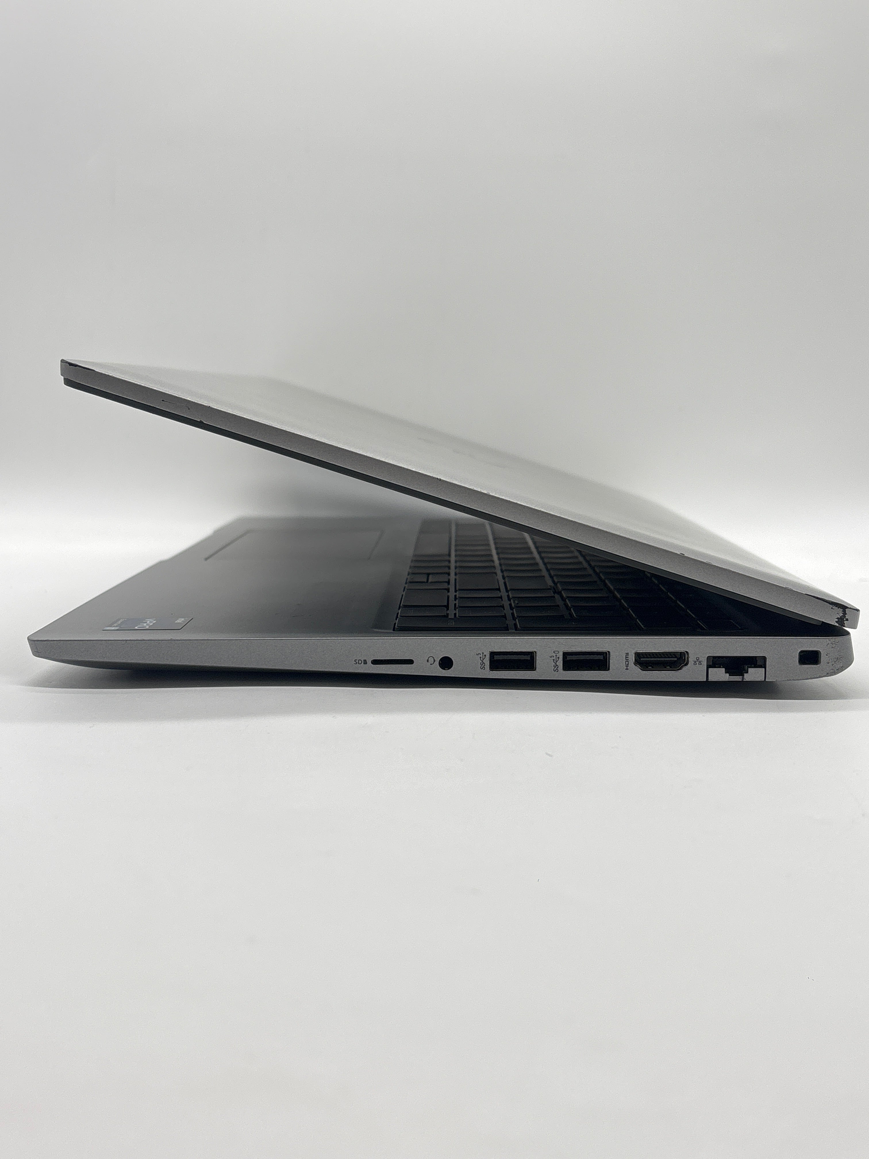 Dell Precision 3570 i7-1255U 16GB RAM 512GB SSD NVIDIA T550 - Cellular