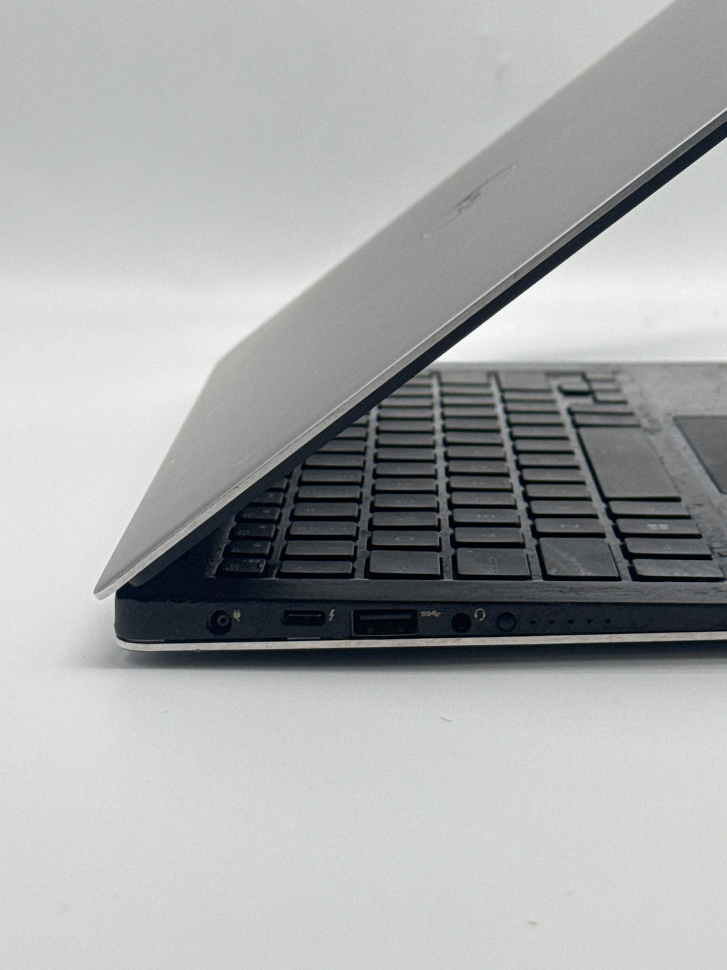 Dell XPS 13 9350 Intel Core i5-6200U 8GB RAM 256GB SSD Black - Used