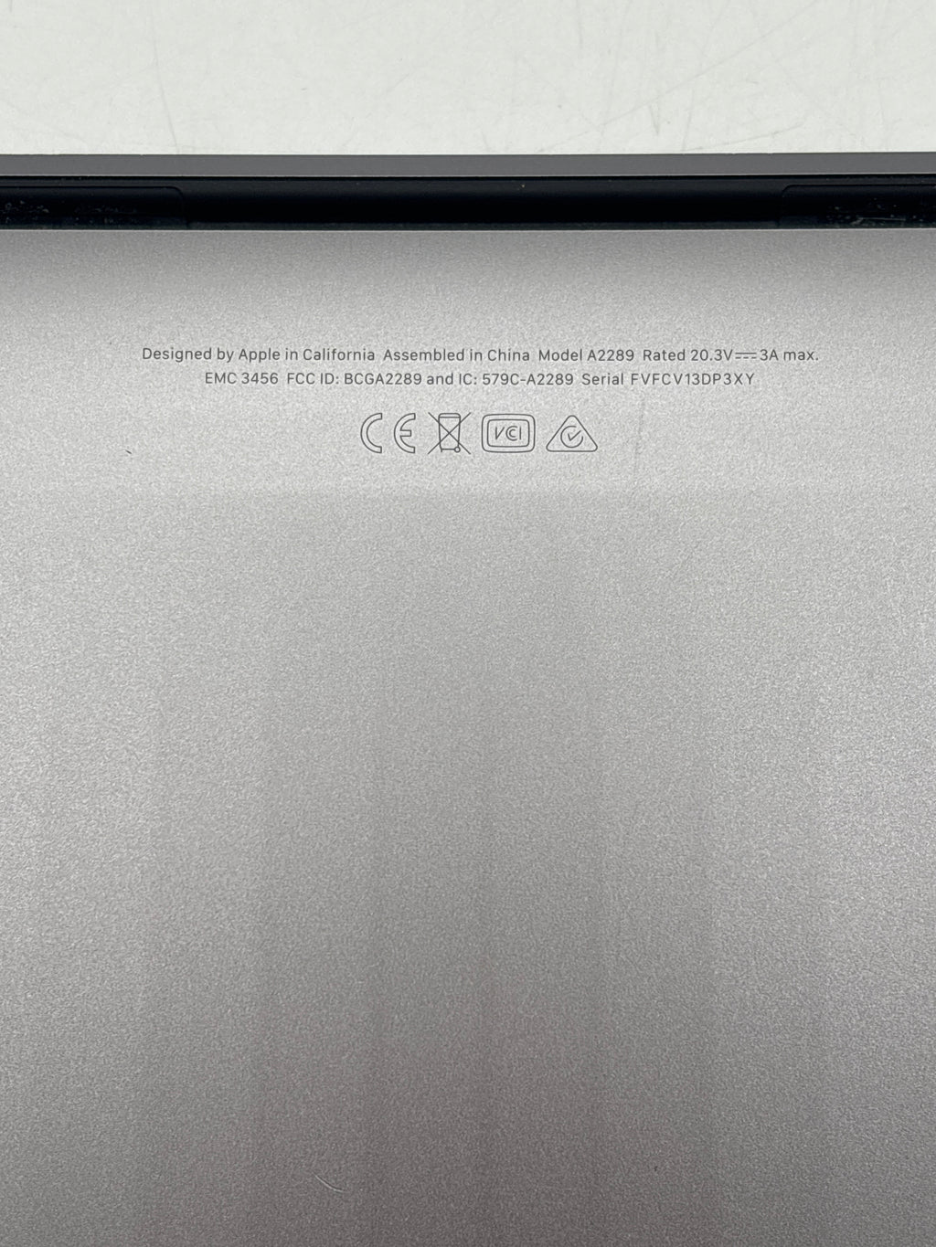 Apple MacBook Pro 13" A2289 i5 8GB RAM 256GB SSD