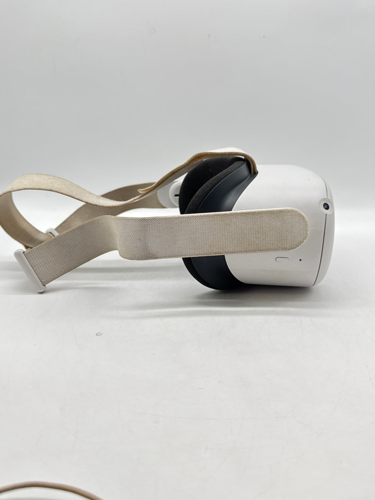 Meta Quest 2 256GB VR Headset White w/ 2 Controllers