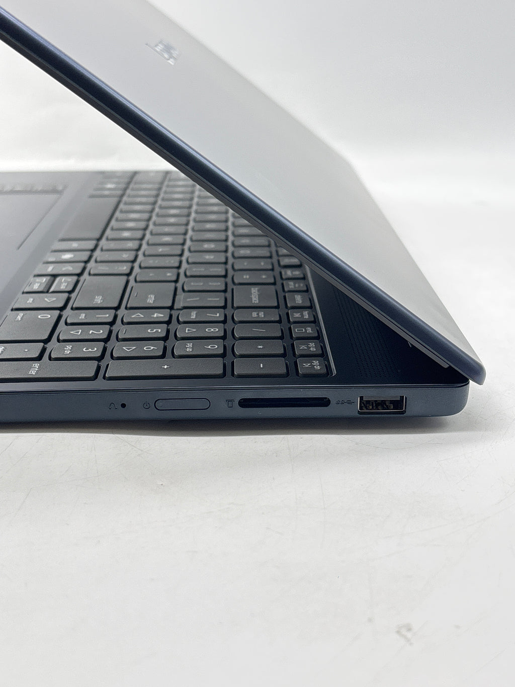 Lenovo IdeaPad Slim 3i 15IWC11 Core 7 350 16GB RAM 512GB SSD 15.3in - Used