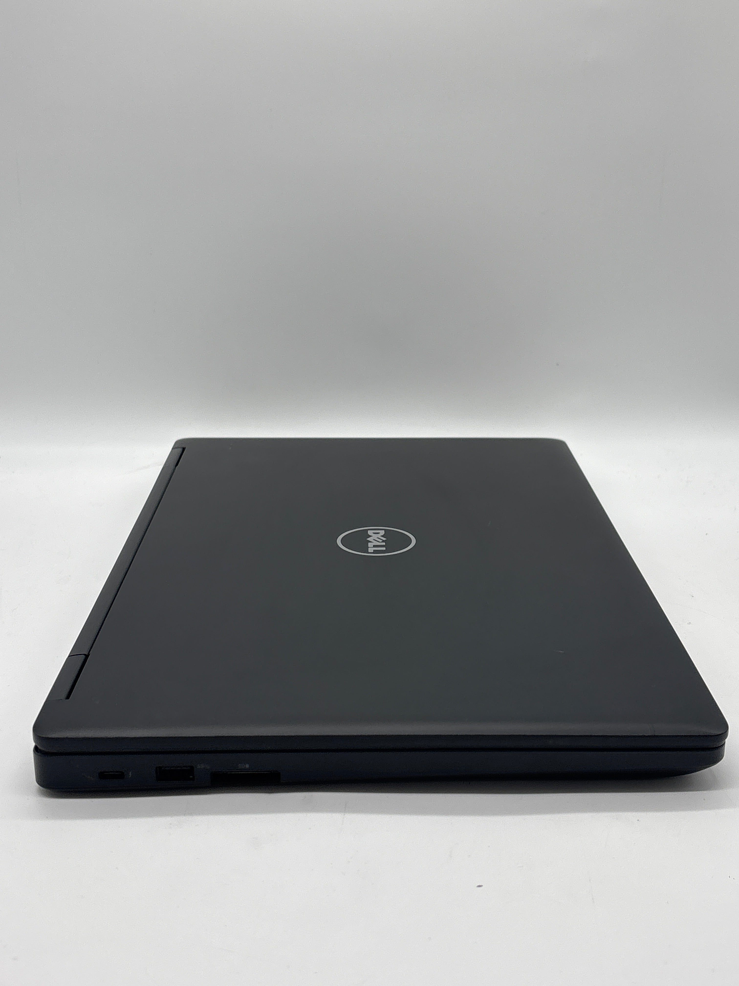Dell Latitude 5580 15.6in Intel i7-7820HQ 16GB RAM 512GB SSD Windows 11 Pro