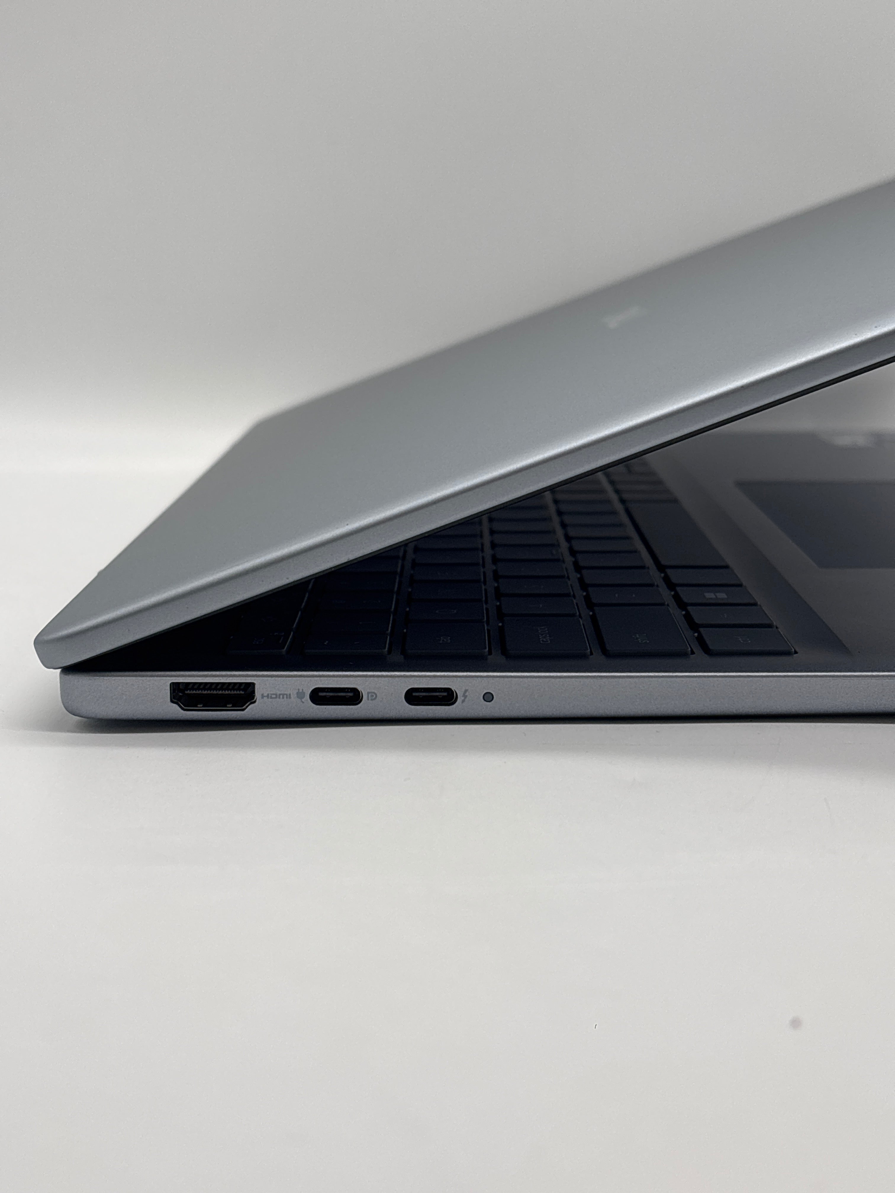 Dell 16 Plus Ultra 9 288V 32GB RAM 2TB SSD - Warranty