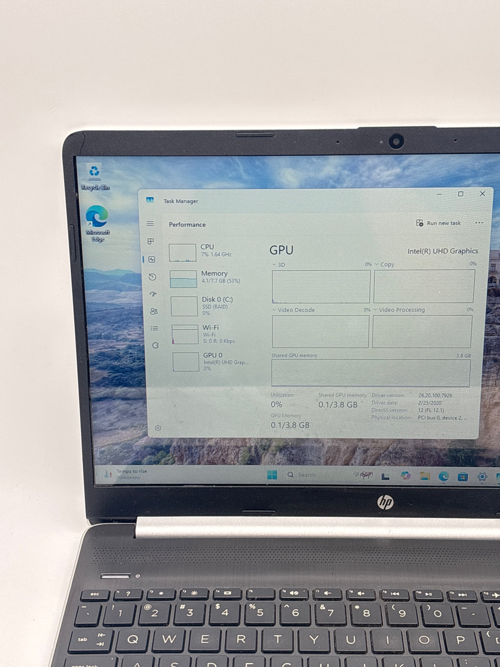 HP 15-dy1051wm i5-1035G1 8GB RAM 256GB SSD - For Parts (Small Cracks on Corners)