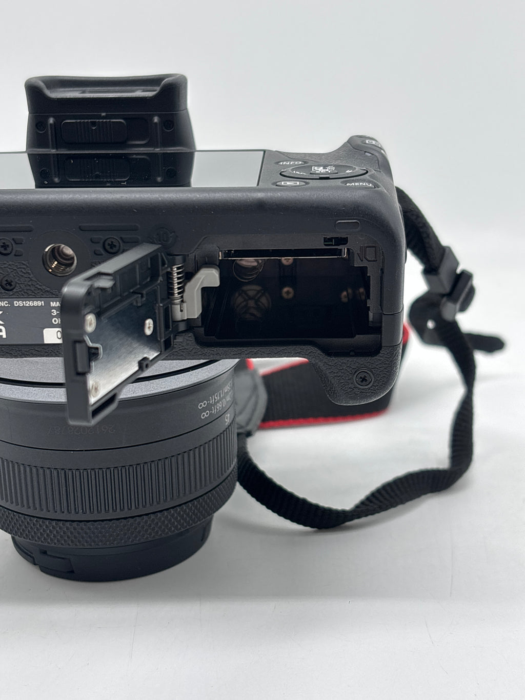 Canon EOS R100 24.1MP Mirrorless Camera Black - Used