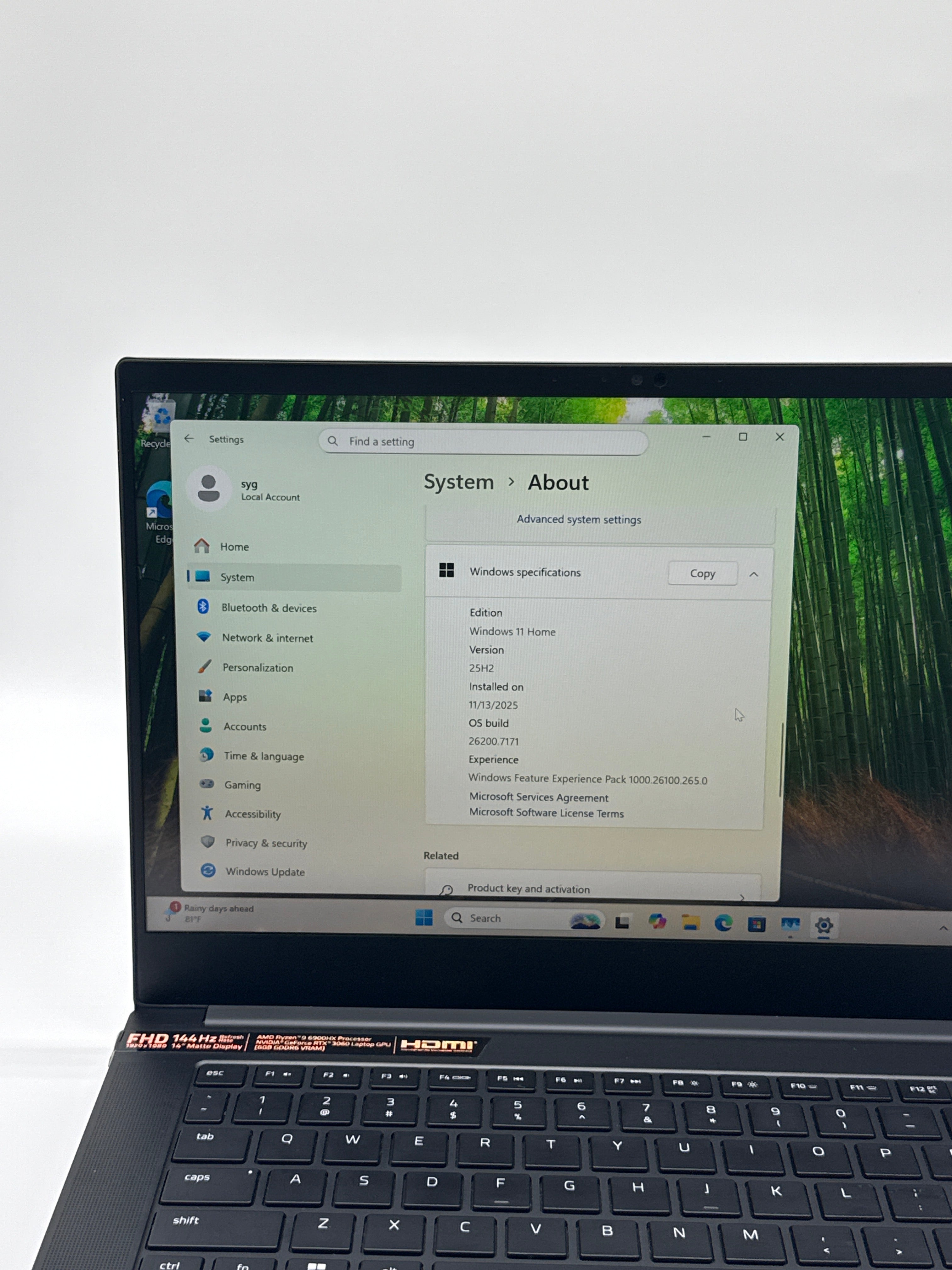 Razer Blade 14 RZ09-0427 Ryzen 9 6900HX 16GB RAM 1TB SSD RTX 3060