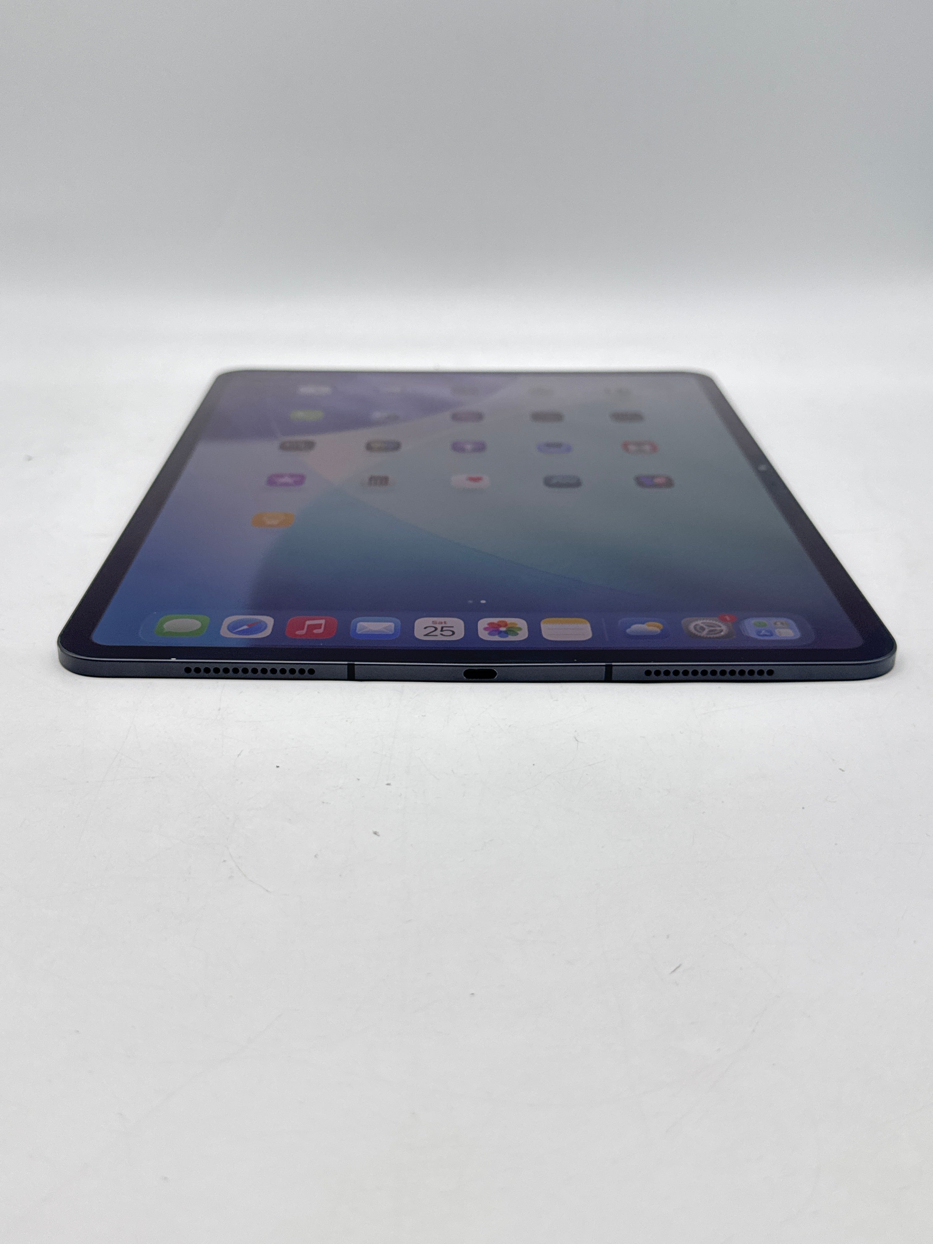 Verizon Apple iPad Pro 13" M4 A2926 256GB Wi-Fi + Cell - Used