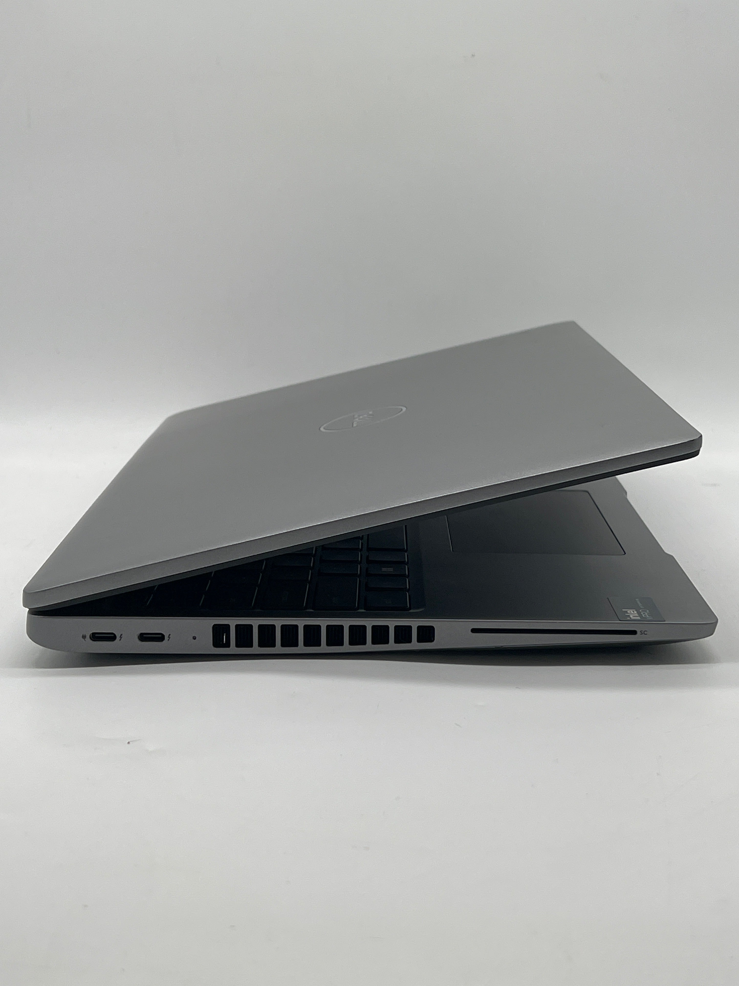 Dell Latitude 5550 15" Core Ultra 7 165U 48GB RAM 1TB SSD - For Parts