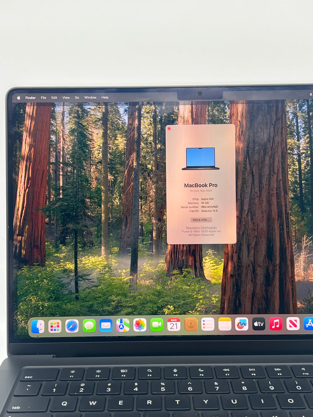 Apple MacBook Pro 14" M4 16GB RAM 512GB SSD - Used