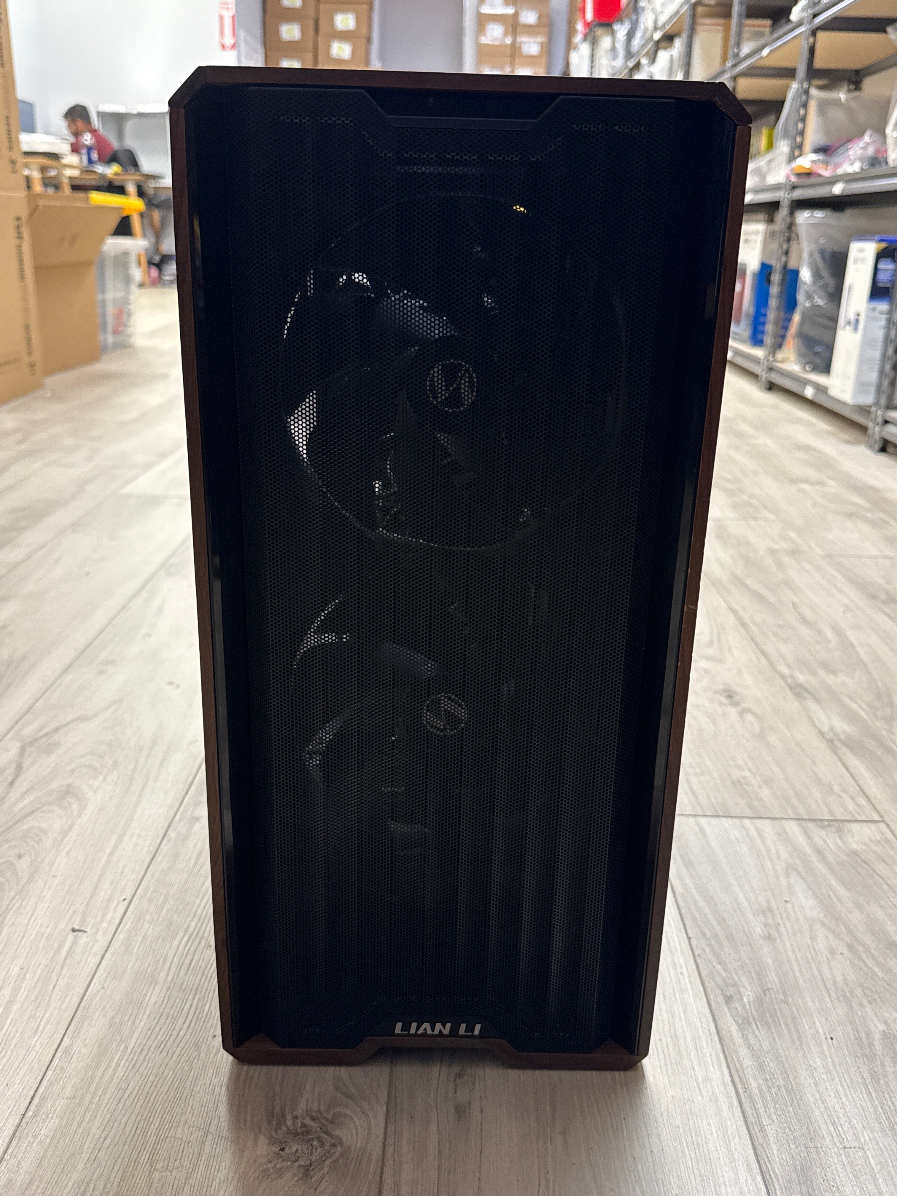 Custom PC Ryzen 7 5800X 32GB RAM 1TB SSD Radeon RX 6600