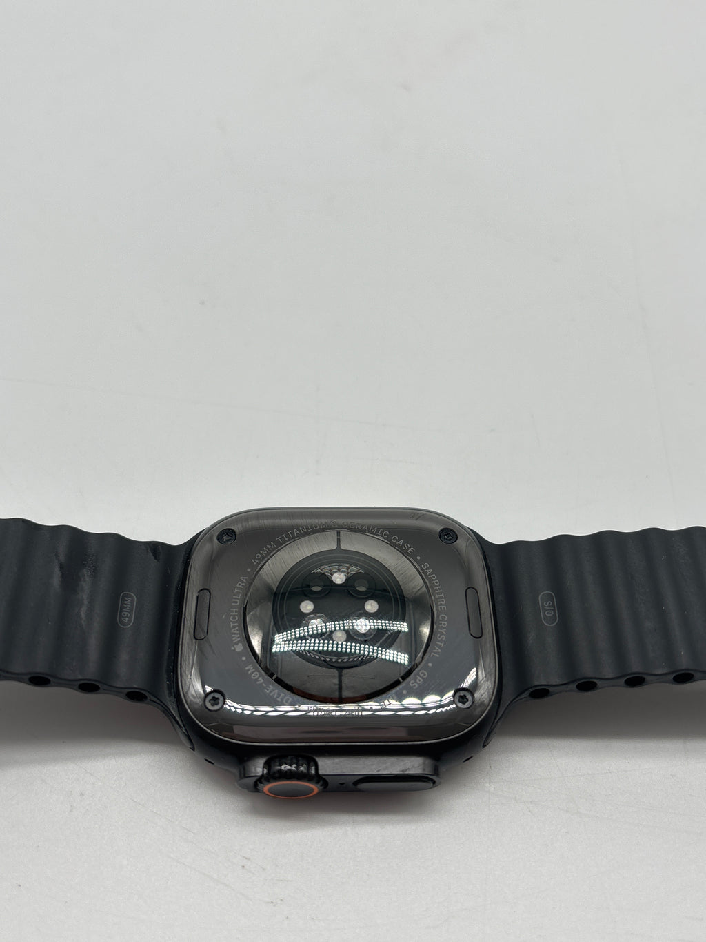 Apple Watch Ultra 2 49mm Black Titanium GPS Cellular 64GB - Used