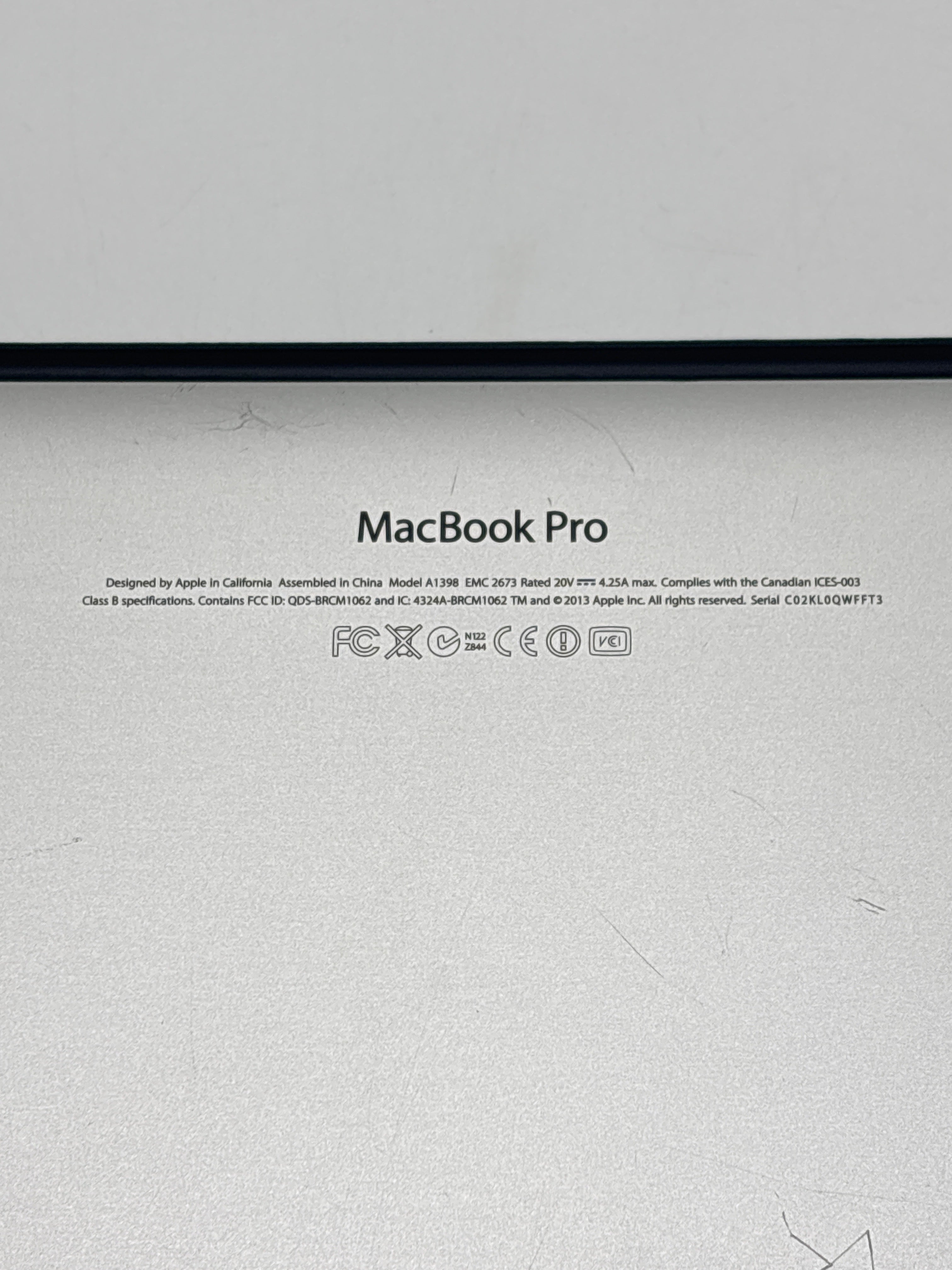 Apple MacBook Pro A1398 2013 Intel i7 16GB 256GB Silver