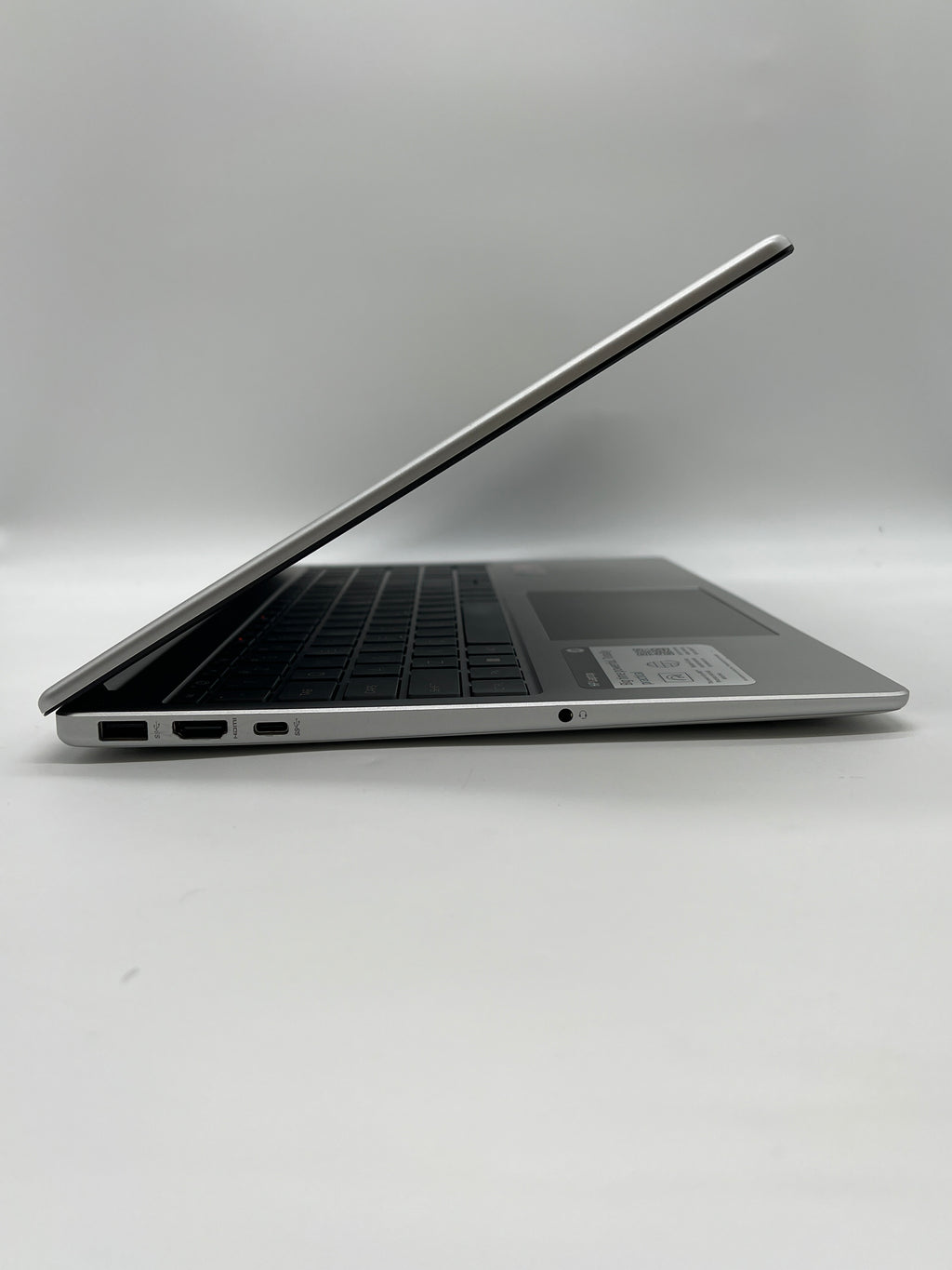 HP 15-FC0025DX 15" AMD Ryzen 5 8GB RAM 512GB SSD