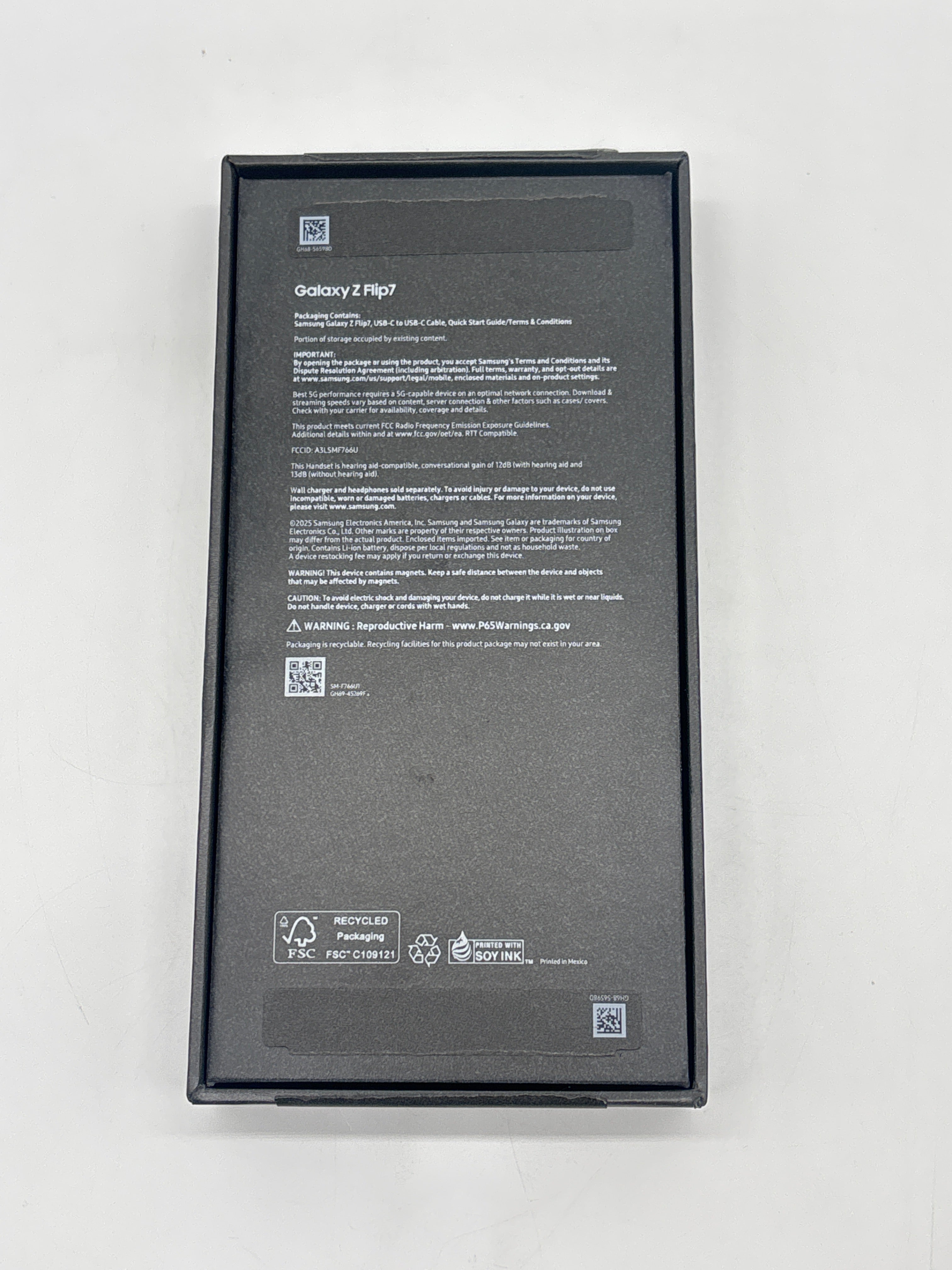 Samsung Galaxy Z Flip 7 256GB Unlocked w/ Box