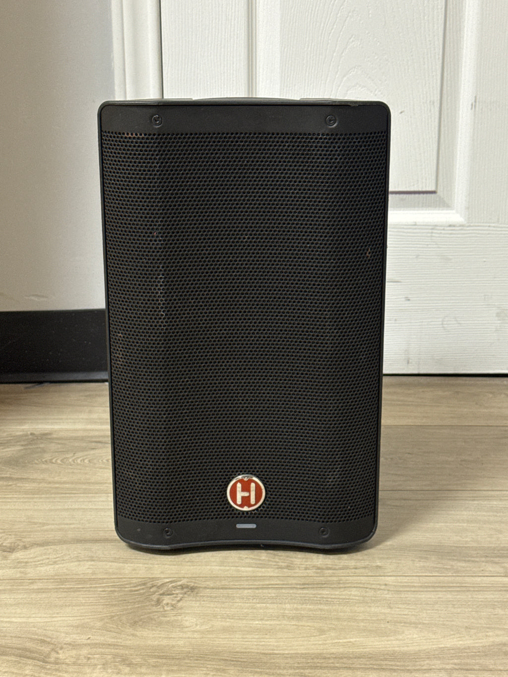 Harbinger Vari V2308 8" Powered Speaker Black - Used