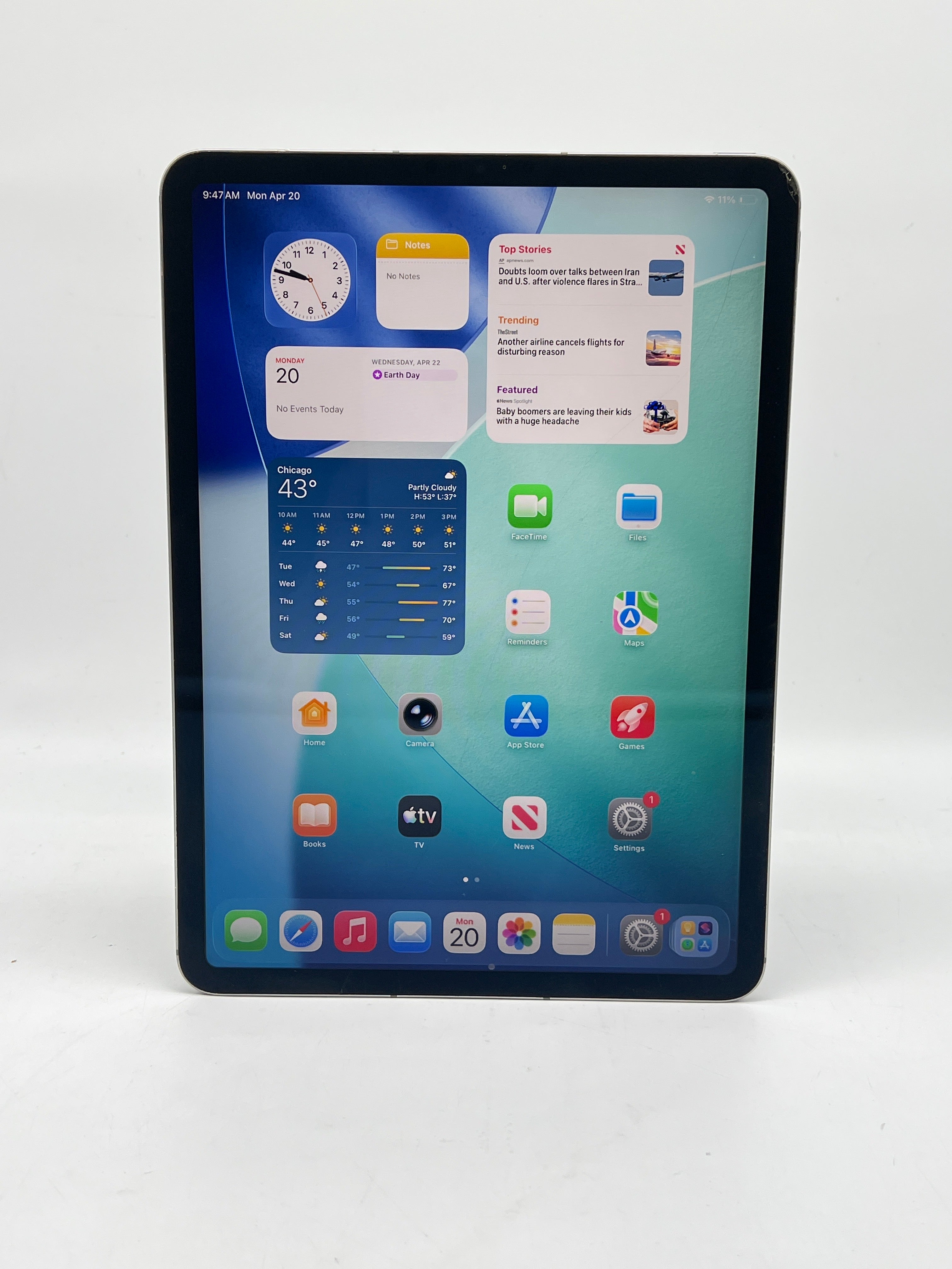 Apple iPad Pro 11" 4th Gen 256GB Wi-Fi + 5G - Cracked Screen
