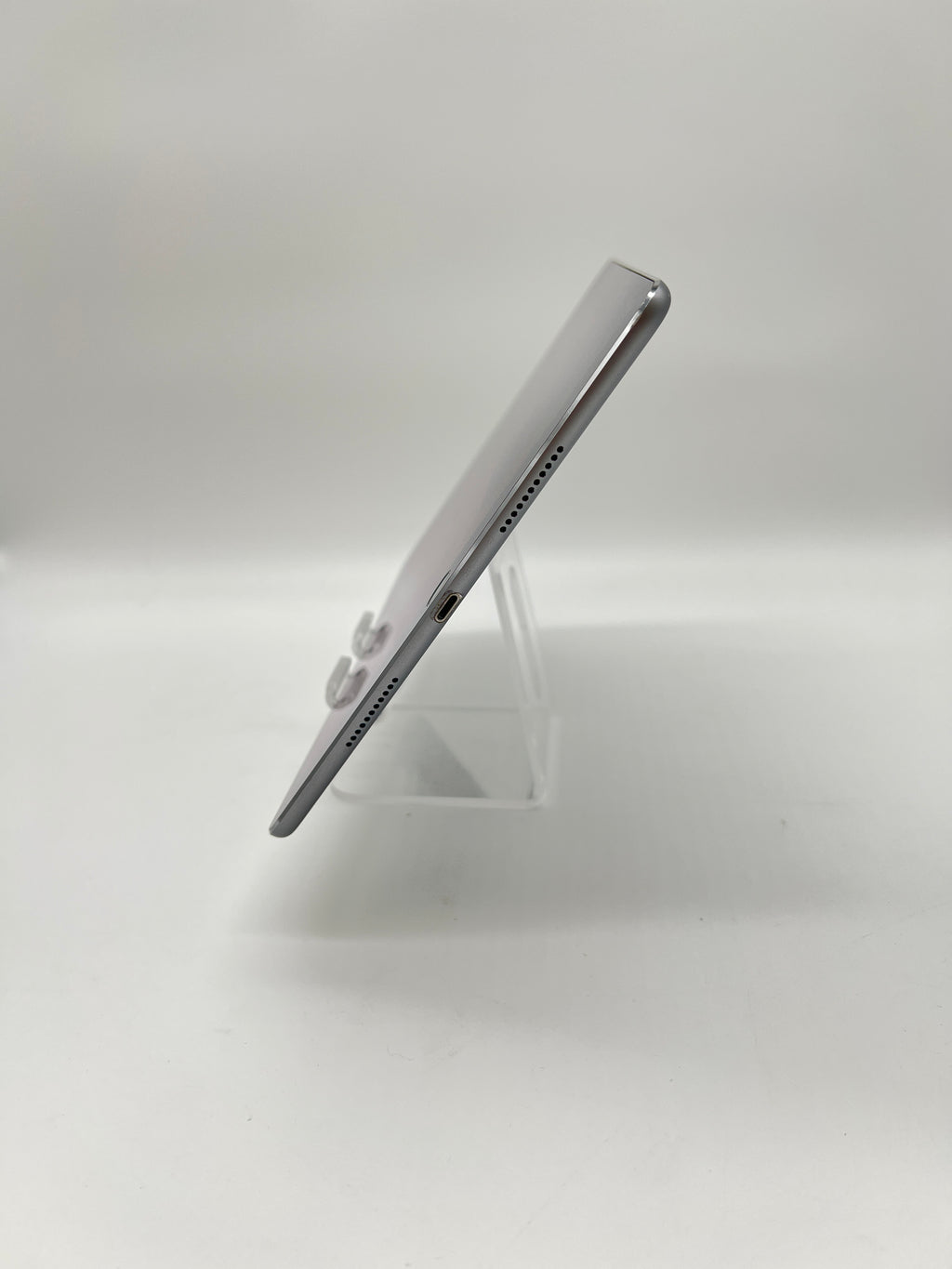 Apple iPad Pro 10.5 inch A1701 64GB Space Gray Wi-Fi
