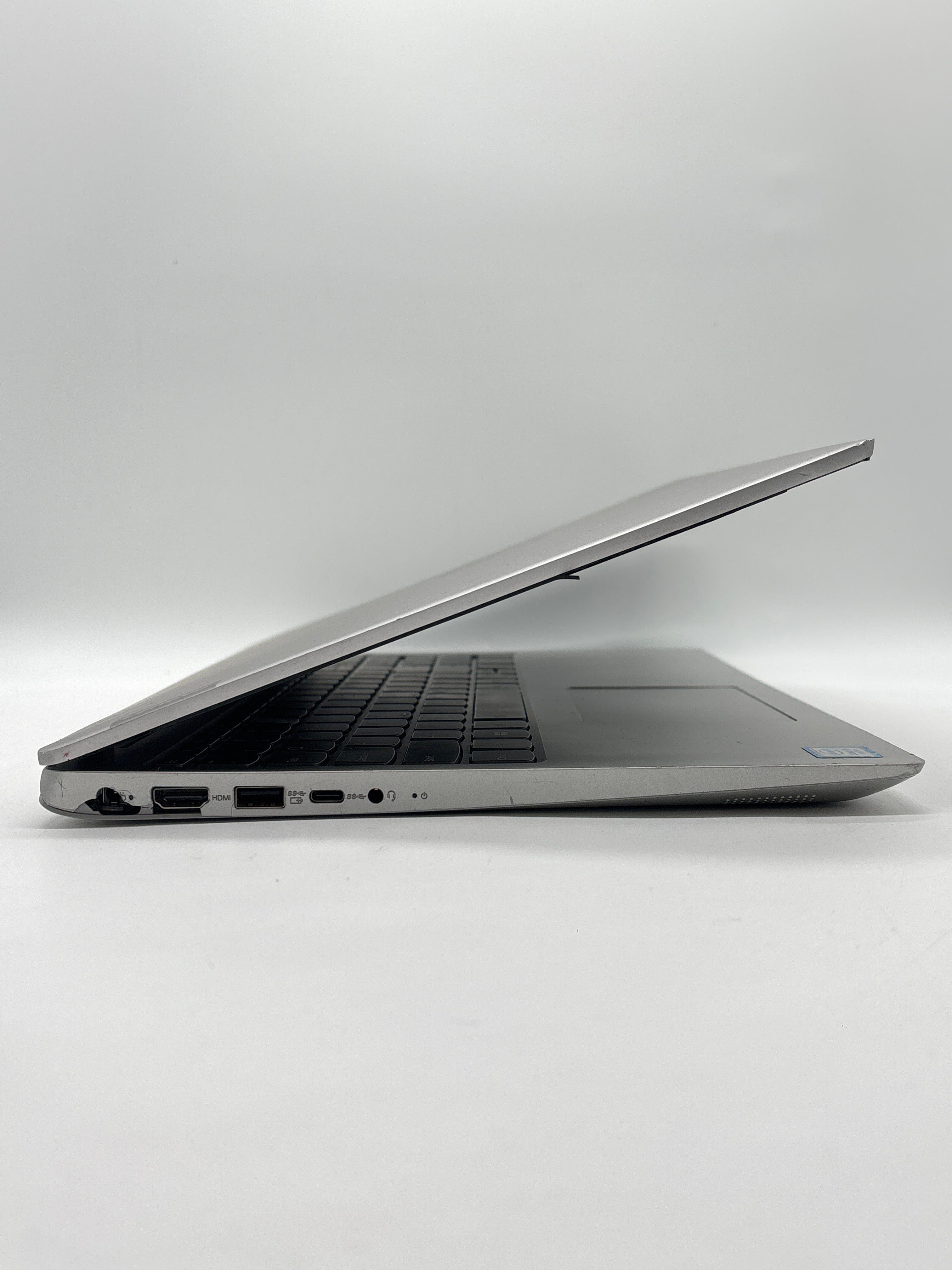 Lenovo Ideapad 330s-15IKB i5-8250U 4GB RAM 128GB SSD - For Parts (Read DESC)