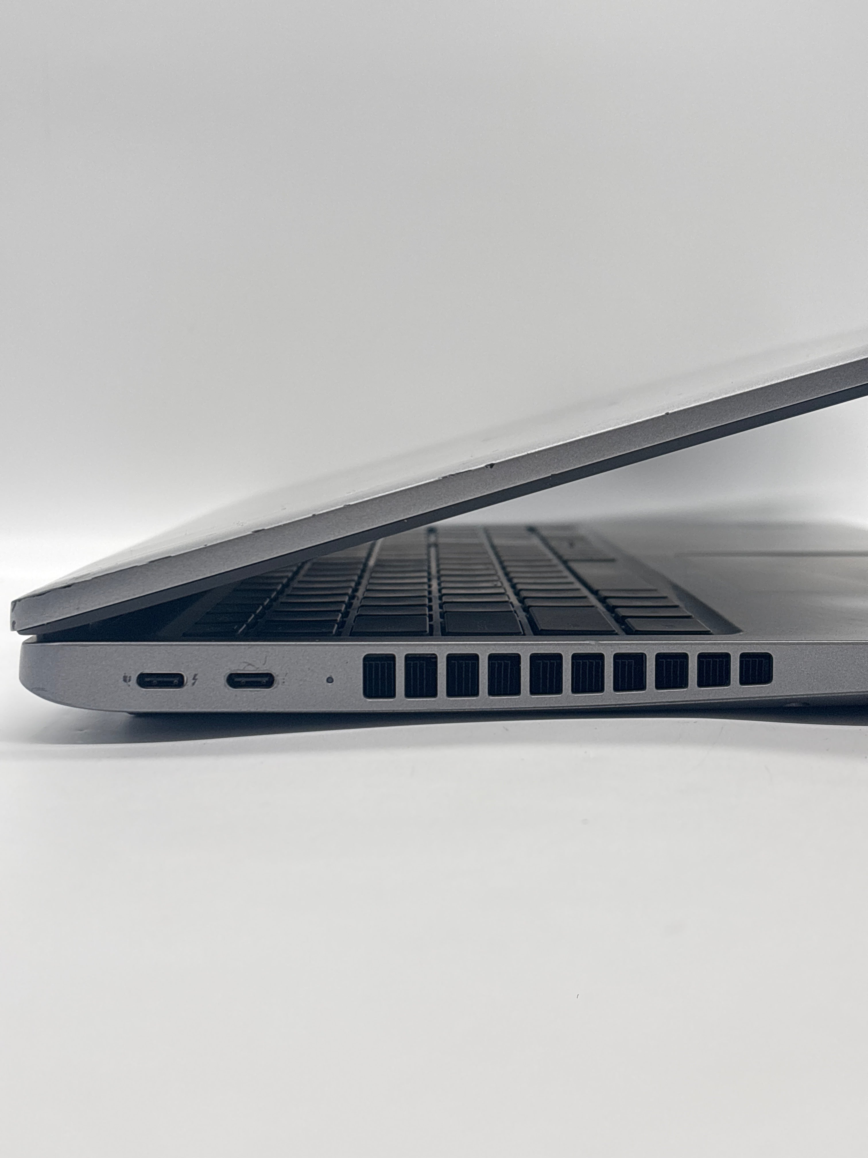Dell Latitude 5540 i5-1345U 16GB RAM 512GB SSD - Used