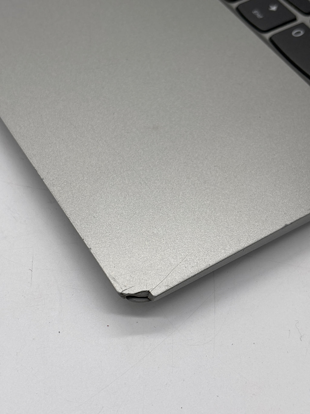 Lenovo Ideapad 330s-15IKB i5-8250U 4GB RAM 128GB SSD - For Parts (Read DESC)