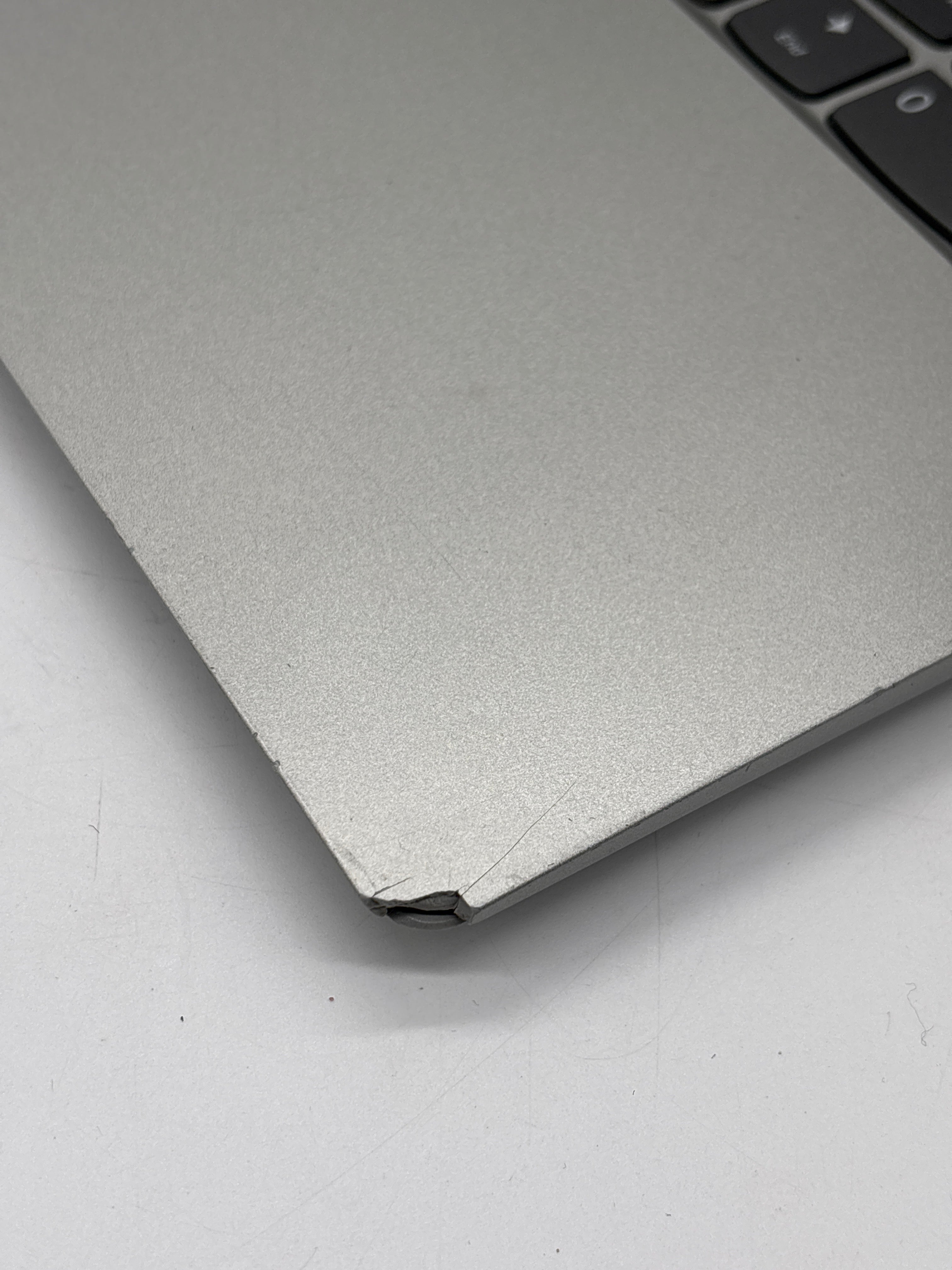 Lenovo Ideapad 330s-15IKB i5-8250U 4GB RAM 128GB SSD - For Parts (Read DESC)