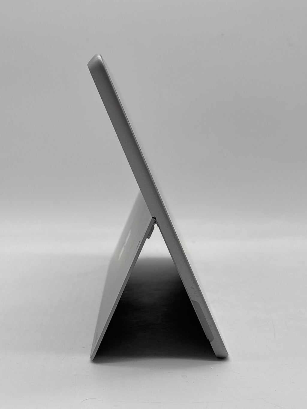 Microsoft Surface Go 1824 10" Intel Pentium 4415Y 8GB 128GB SSD - Used
