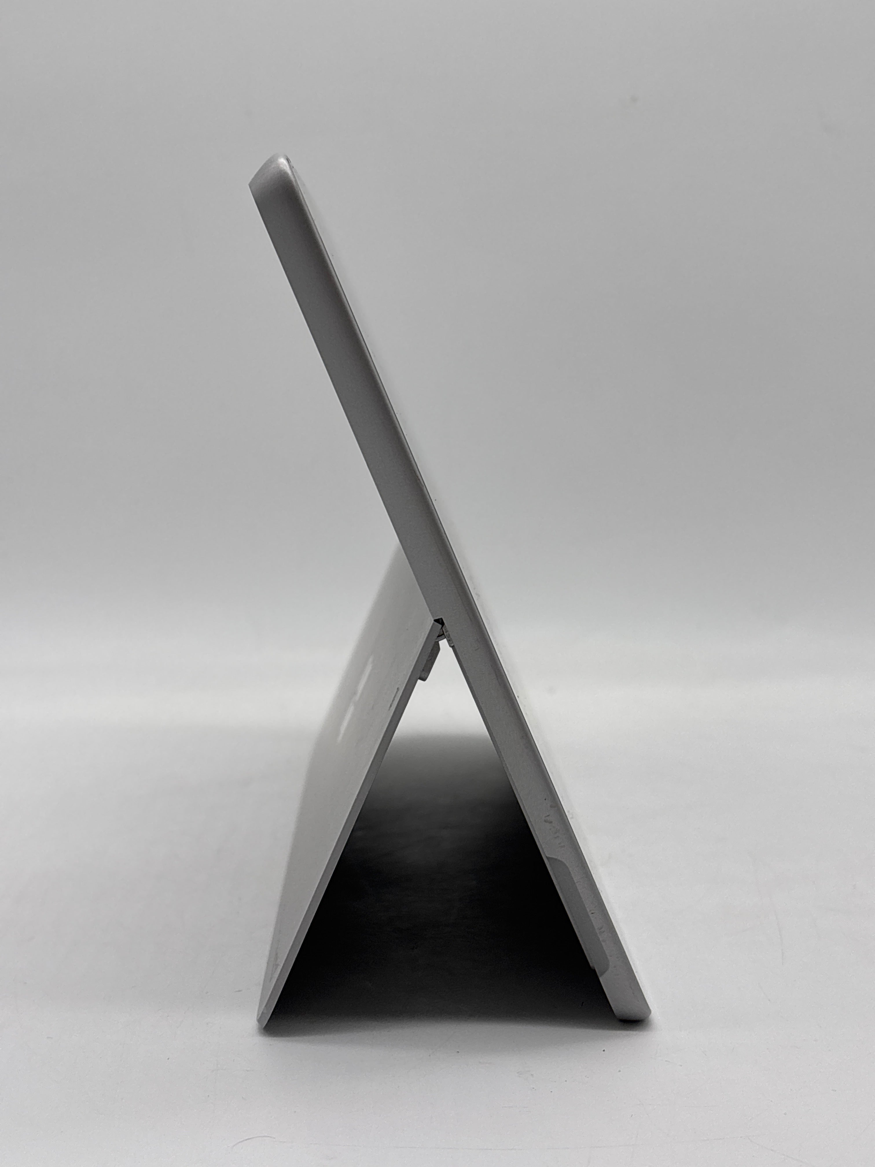 Microsoft Surface Go 1824 10" Intel Pentium 4415Y 8GB 128GB SSD - Used