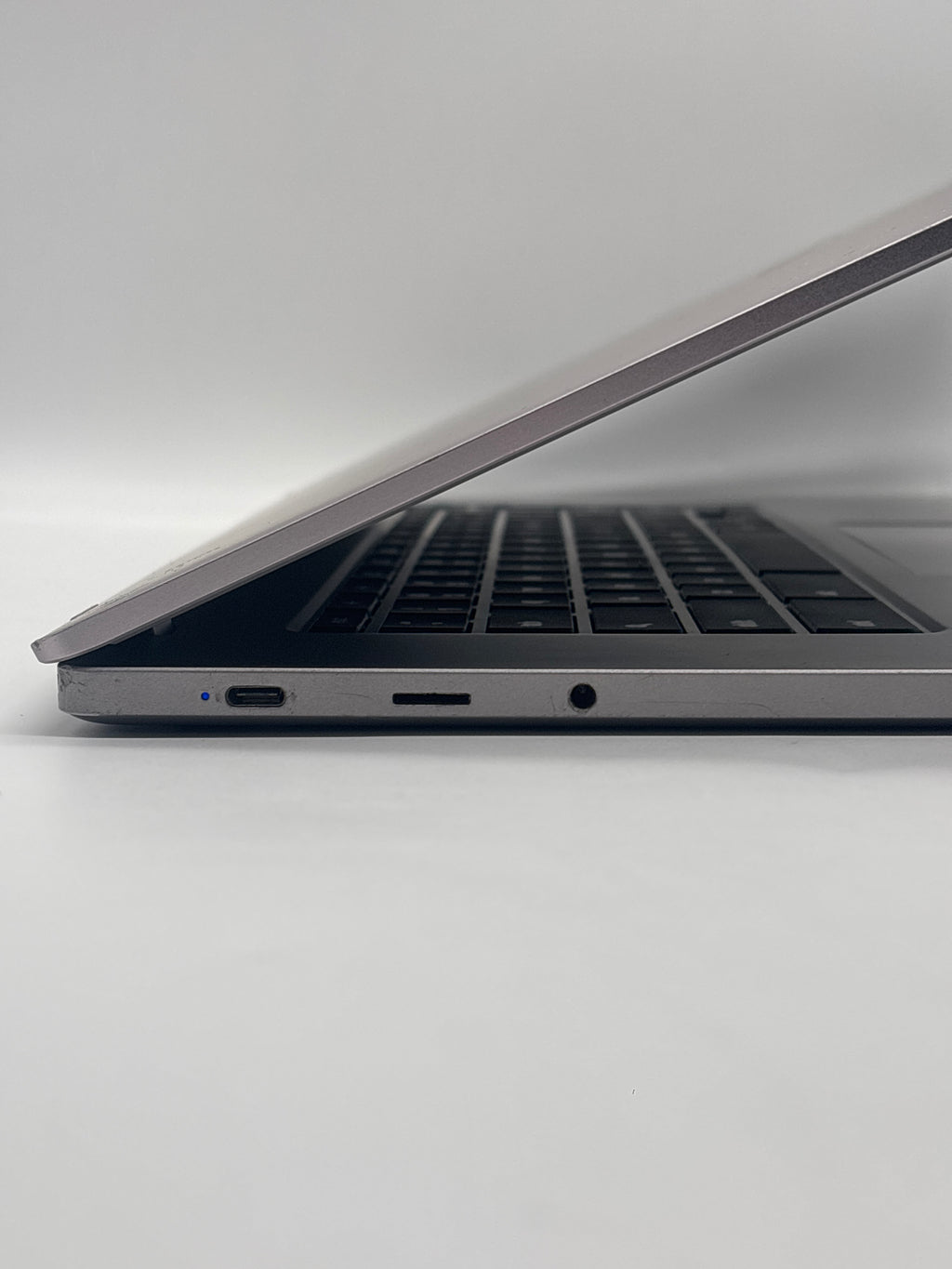 Samsung Chromebook xe350xba 15.6" N4000 4GB Ram 32GB SSD - For Parts (Read DESC)
