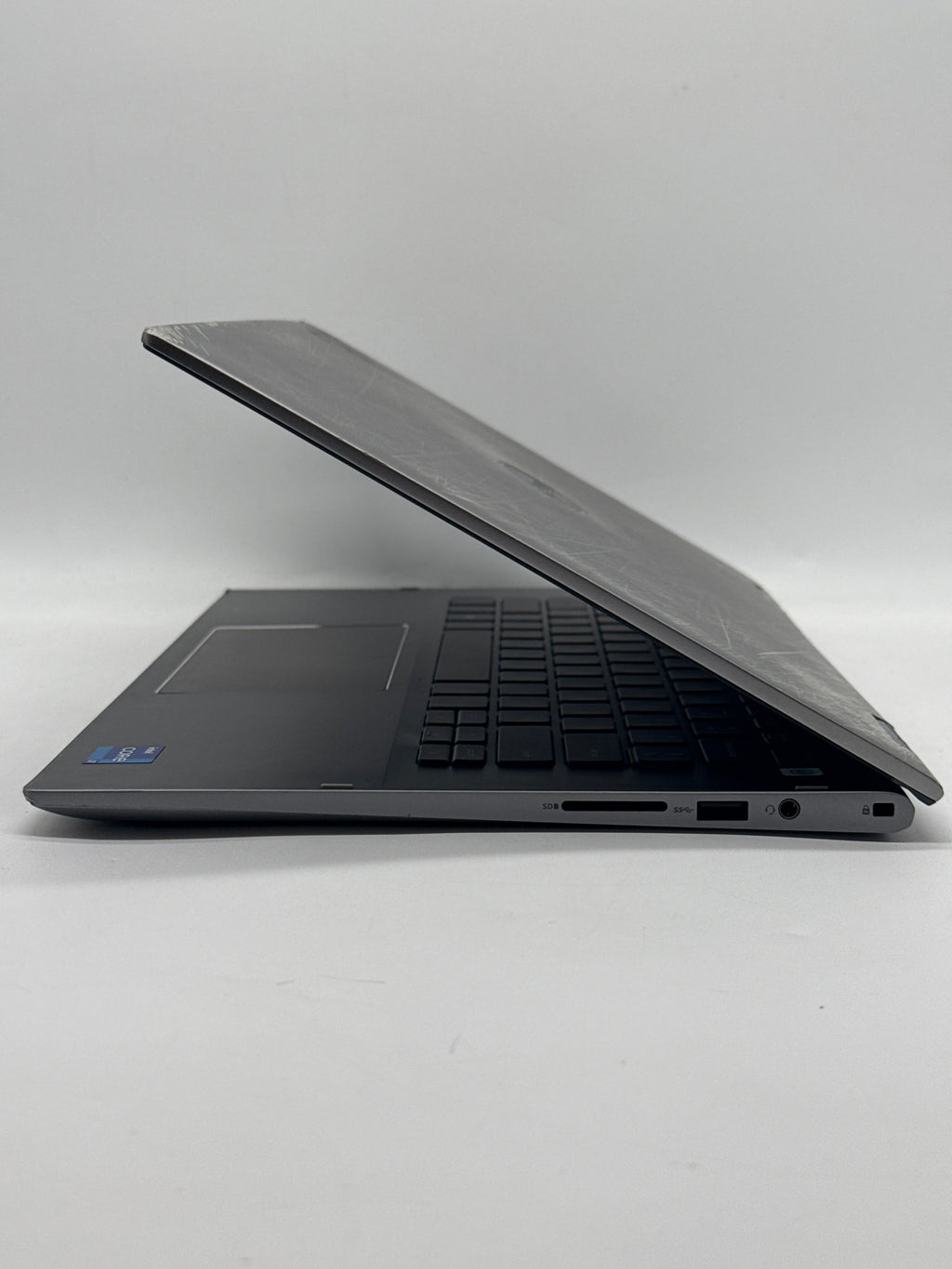Dell Inspiron 5406 14" Core i7-1165G7 8GB RAM 512GB SSD - For Parts