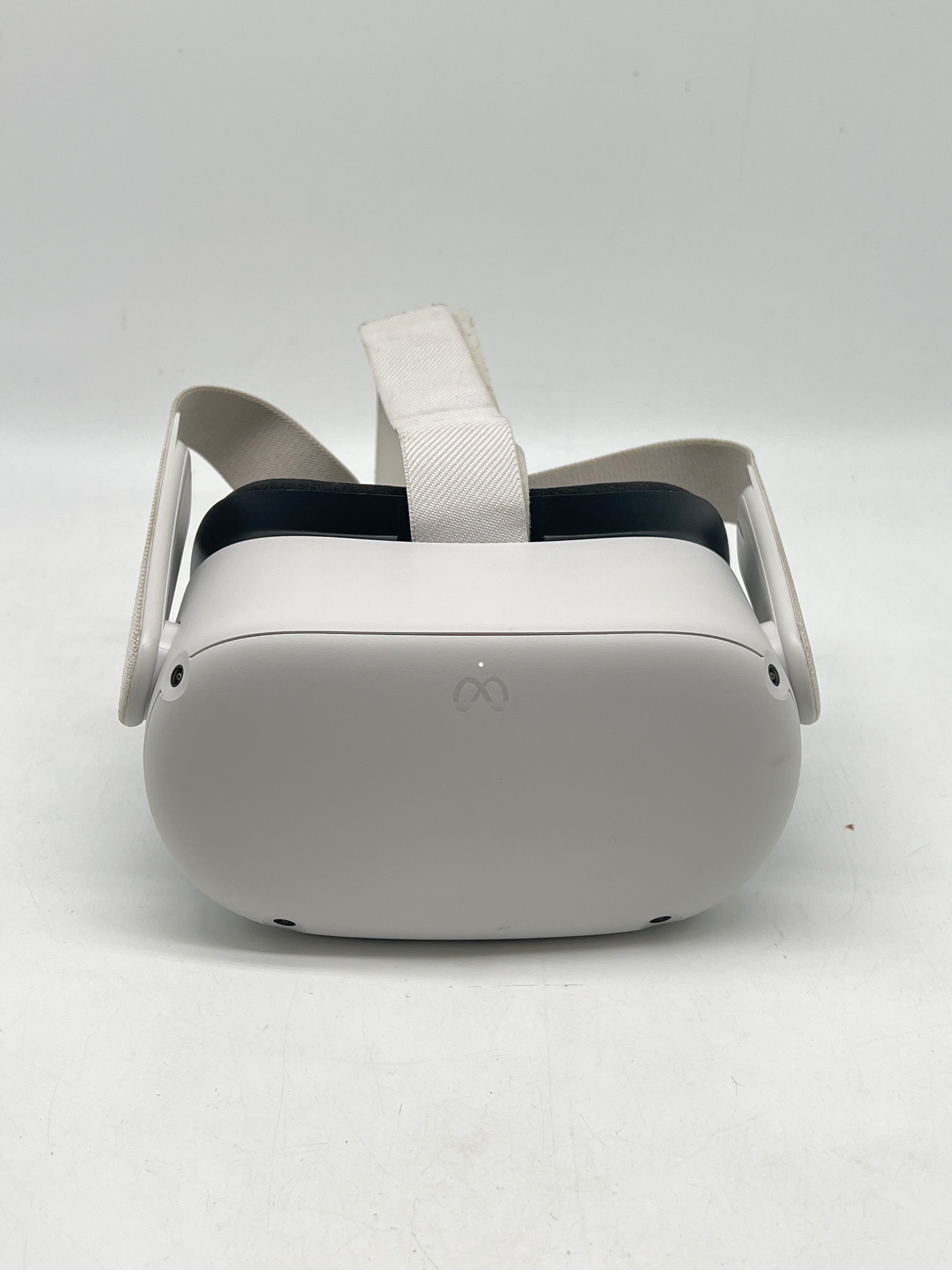 Meta Quest 2 Standalone VR Headset 128GB White Functional W/Controller