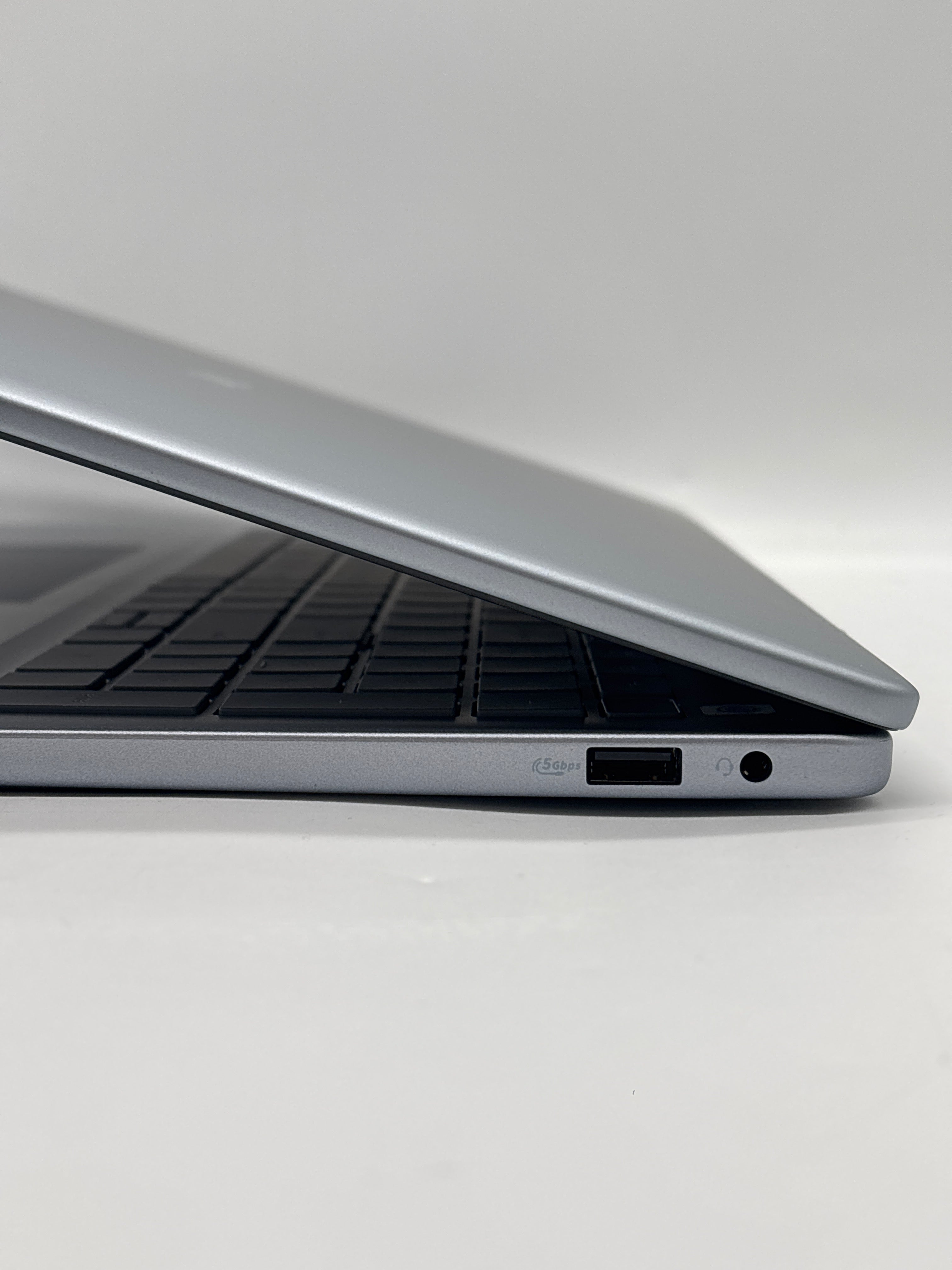 Dell 16 Plus Ultra 9 288V 32GB RAM 2TB SSD - Warranty