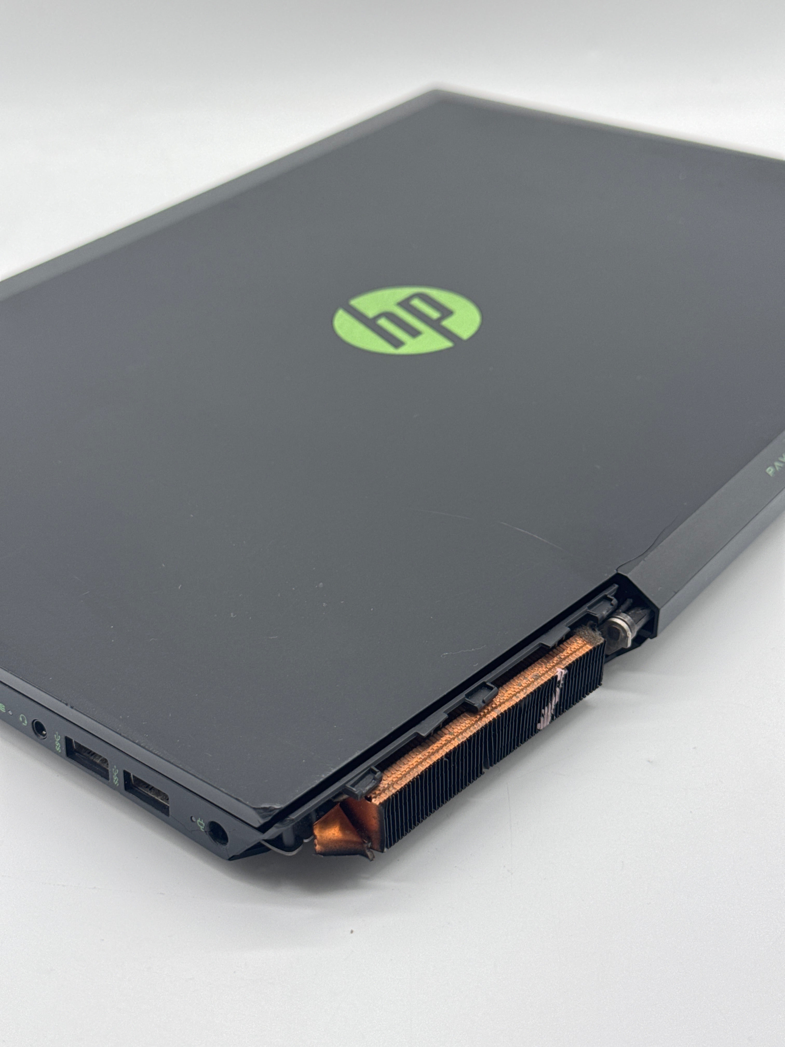 HP Pavilion 15-dk0068wm i5-9300H 8GB RAM 256GB SSD GTX 1050 - For Parts (Read DESC)